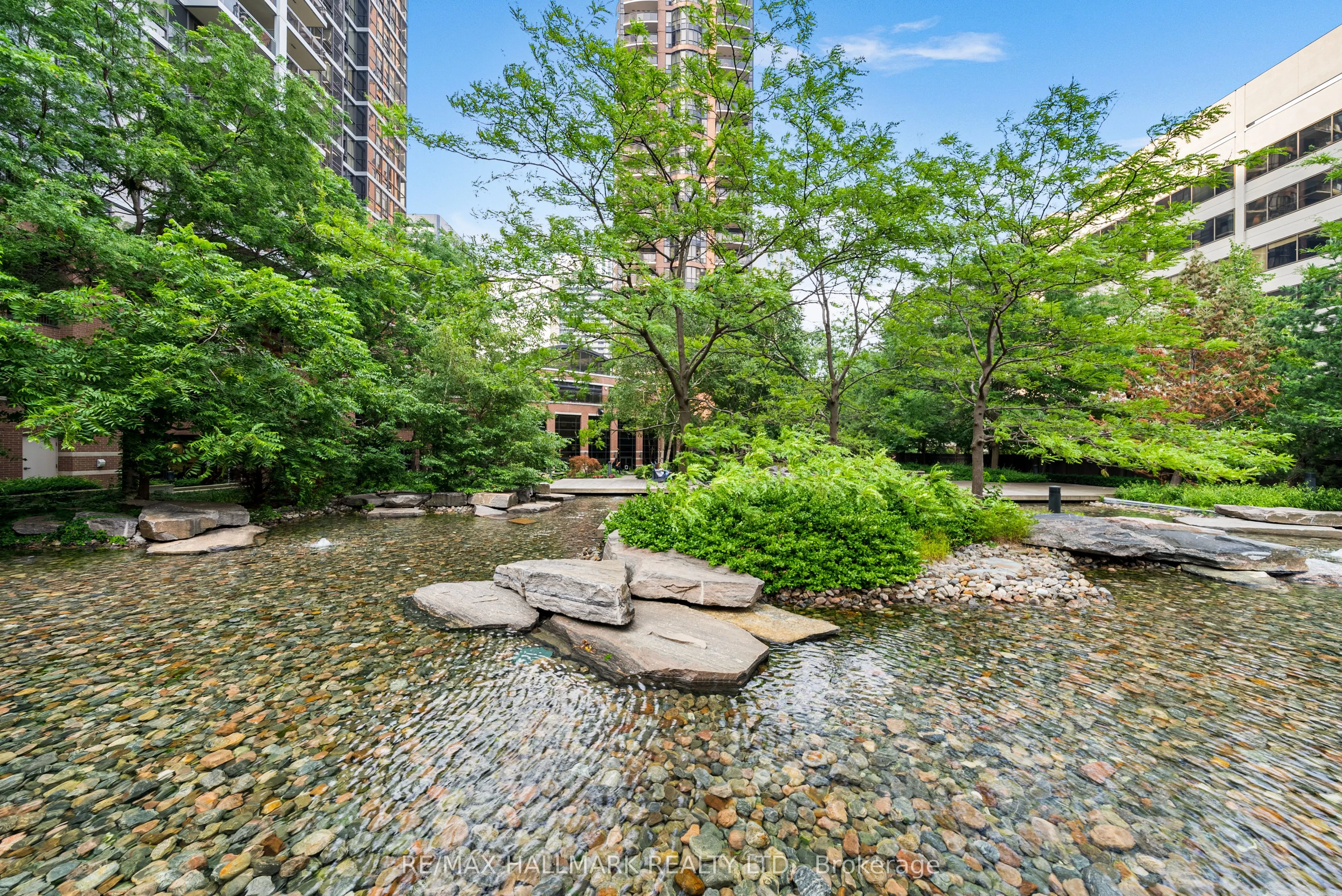 23 Sheppard Avenue E, #TH11