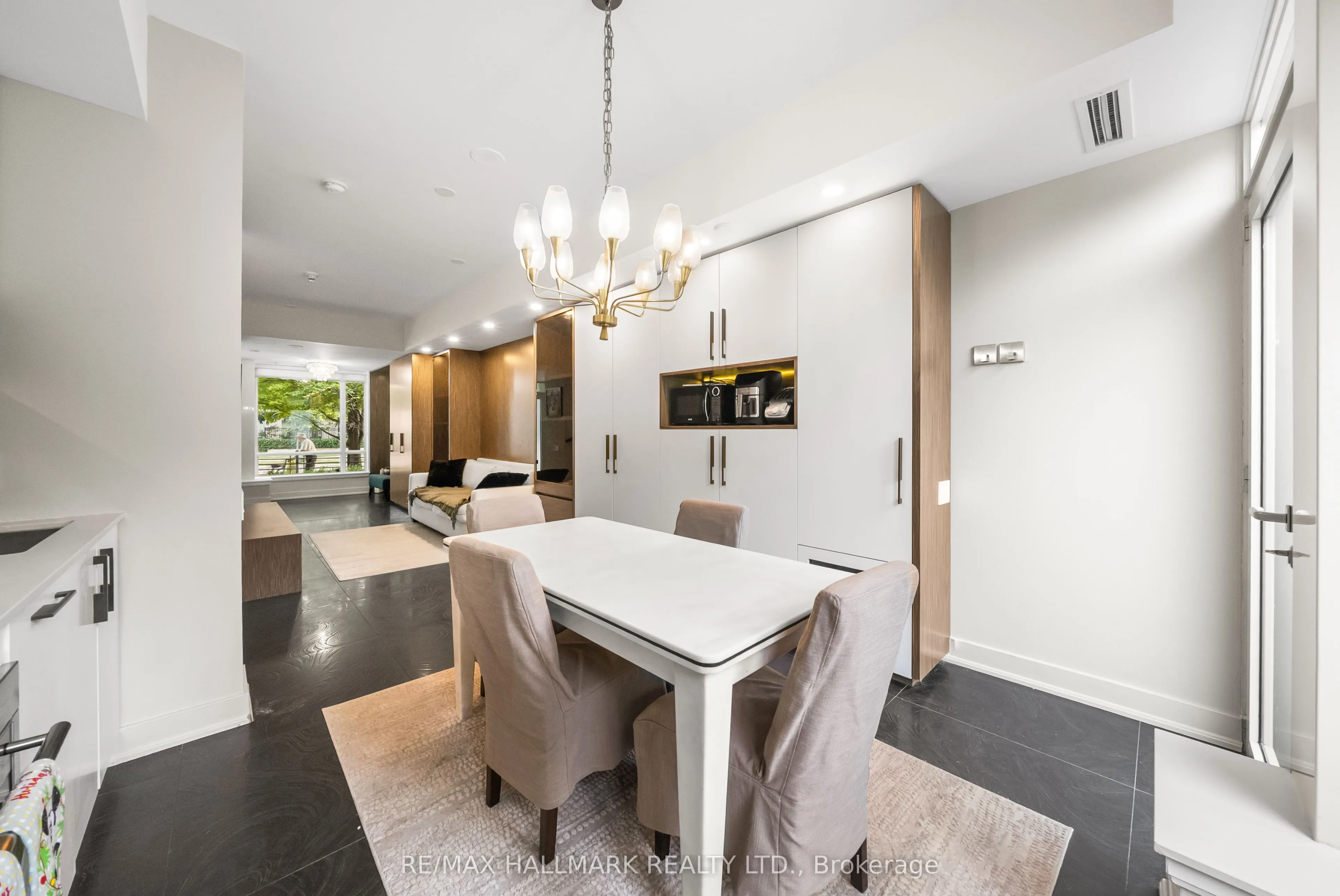 23 Sheppard Avenue E, #TH11