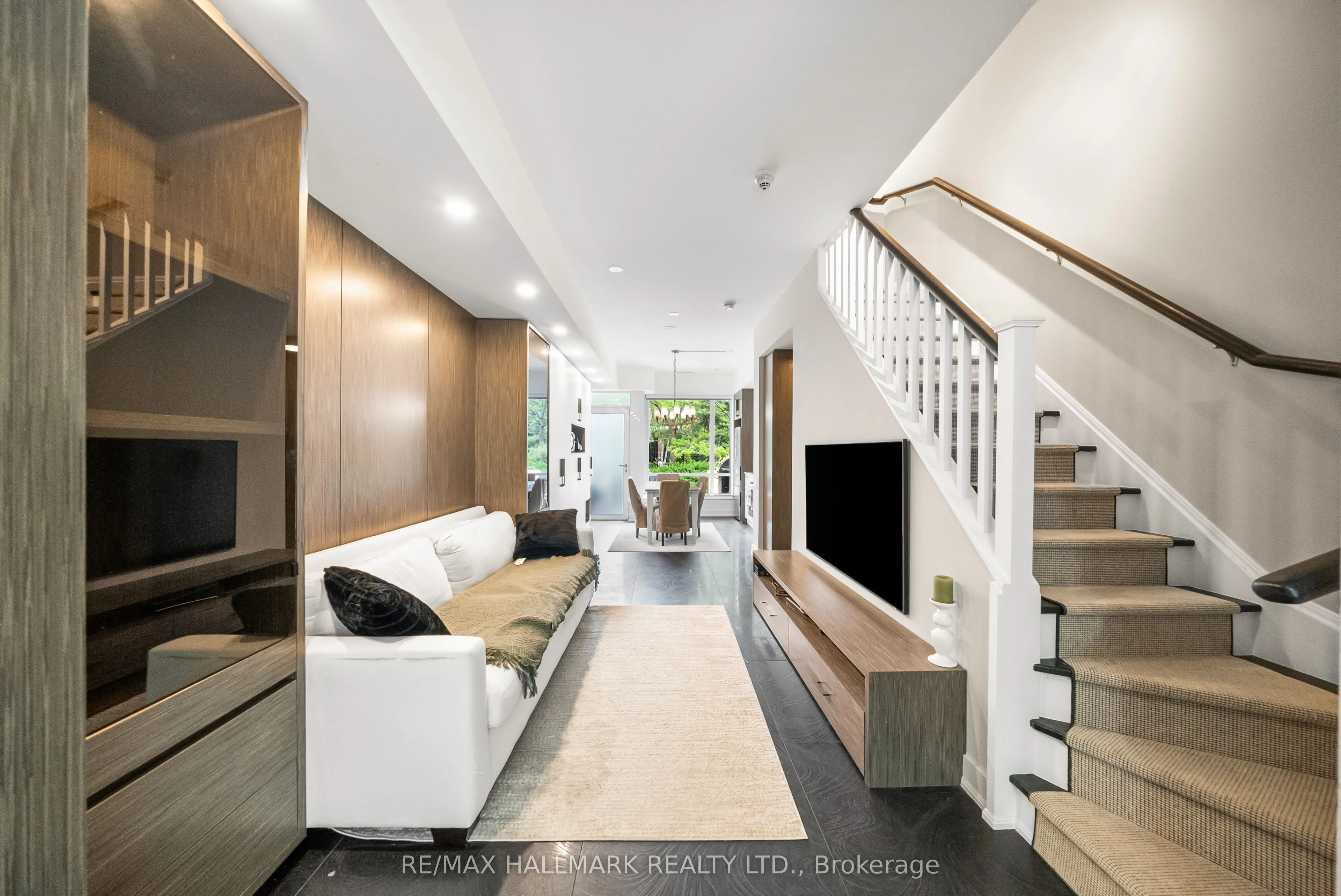 23 Sheppard Avenue E, #TH11