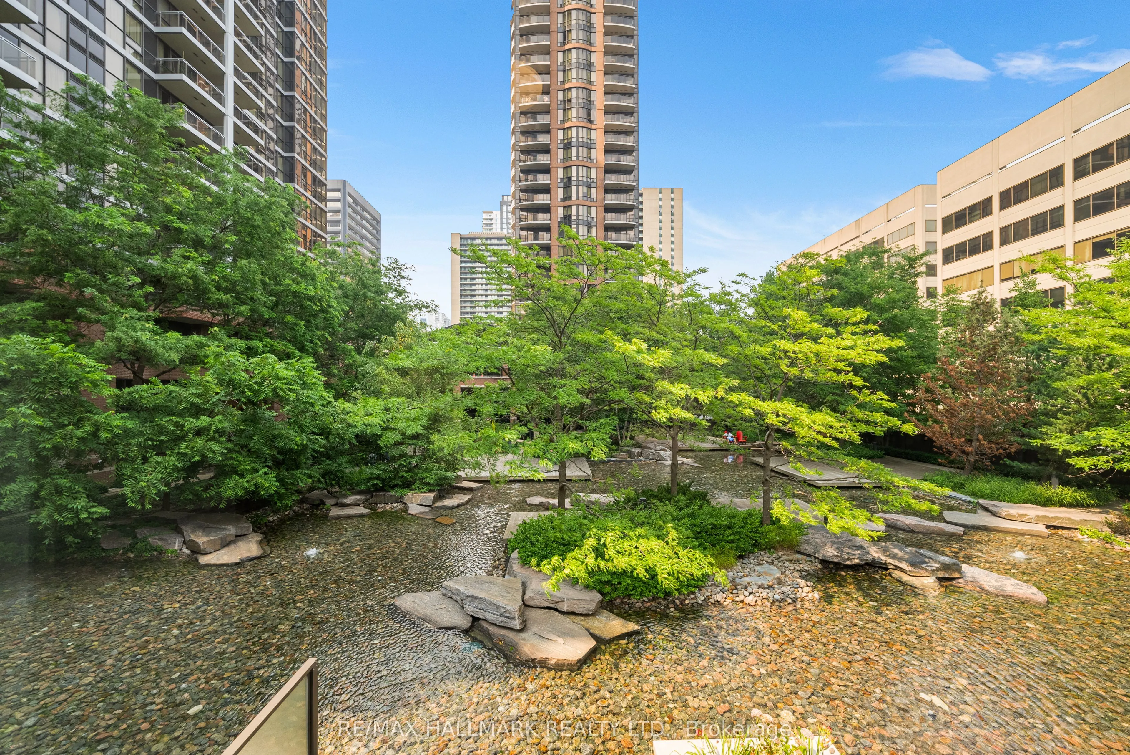 23 Sheppard Avenue E, #TH11