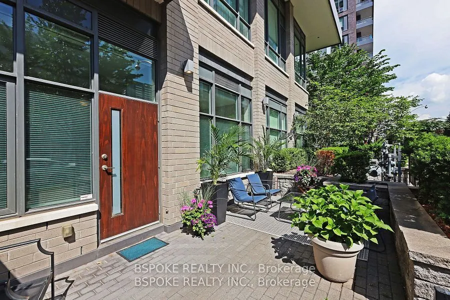 200 Sackville Street, #104
