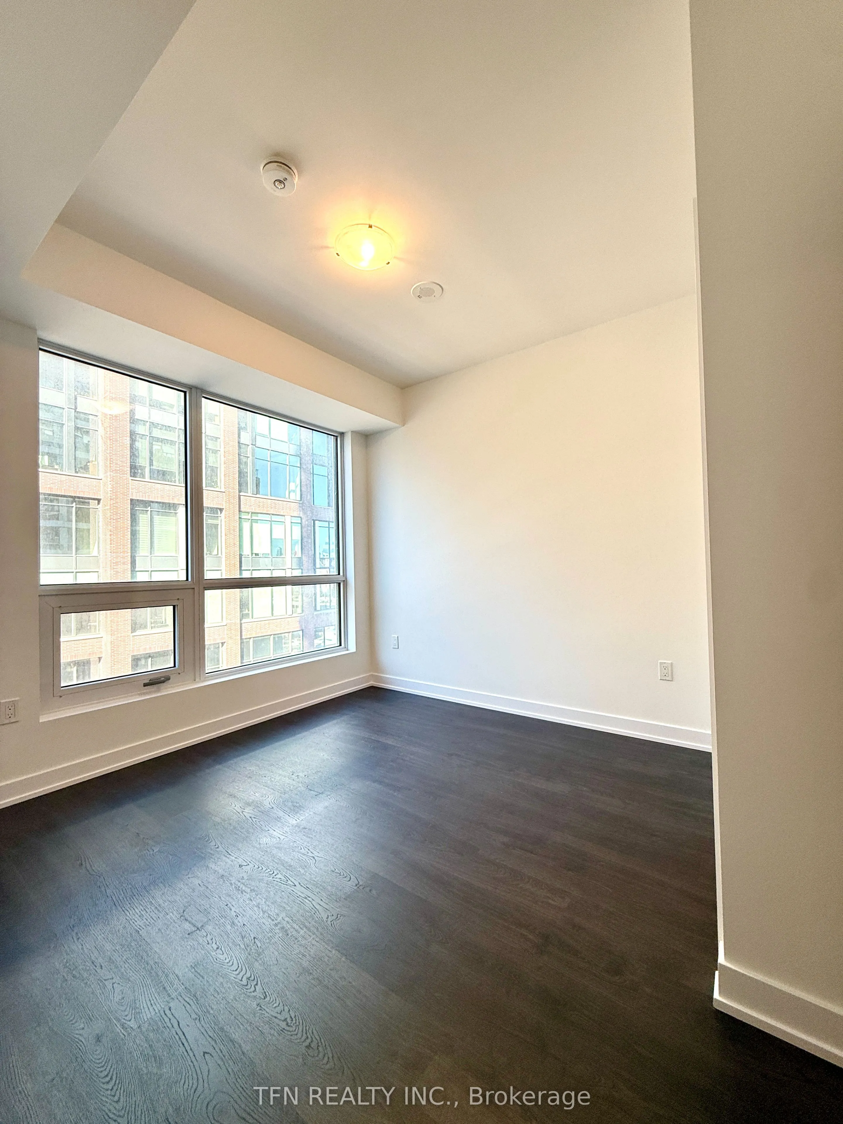 15 Richardson Street, #825
