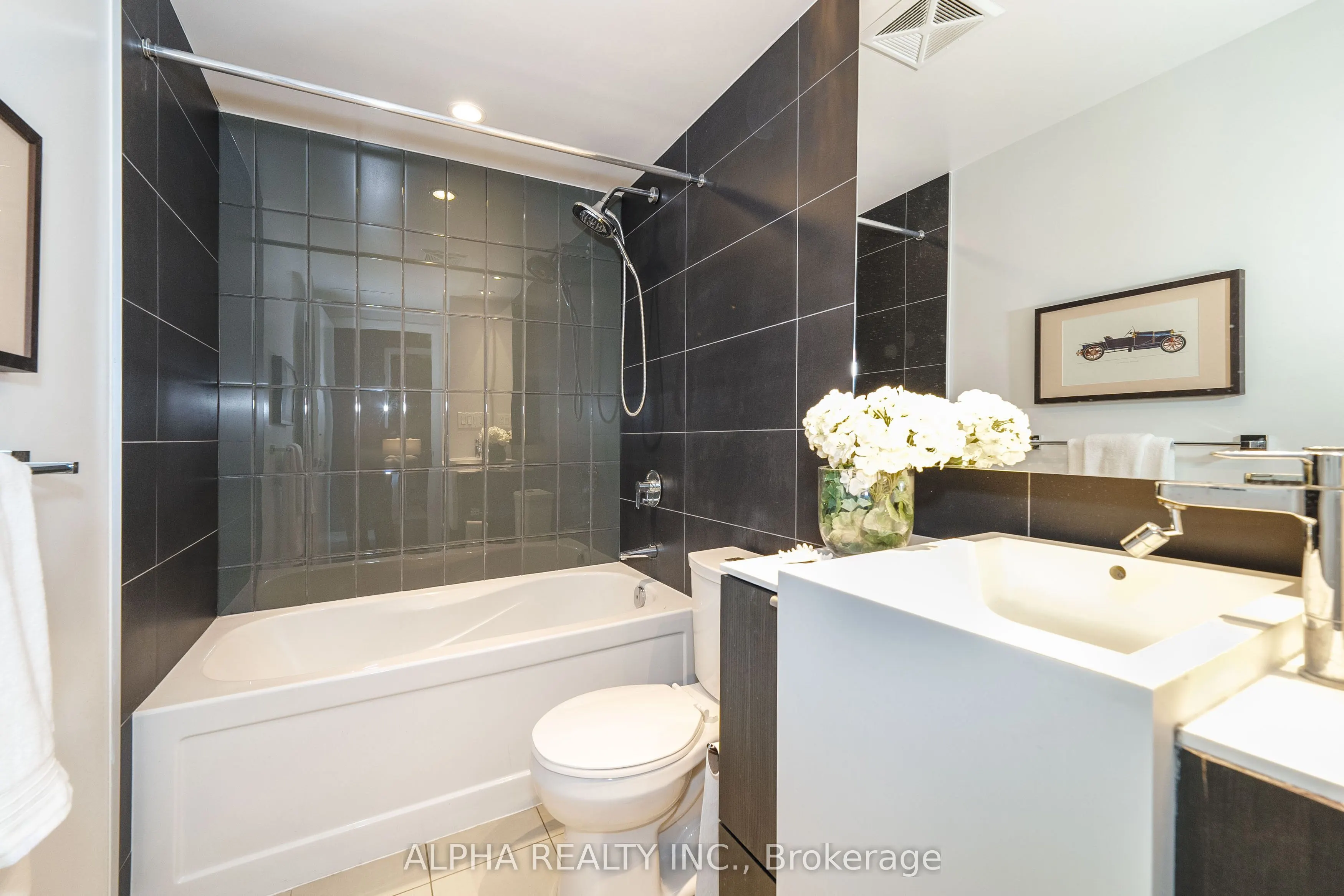 151 Dan Leckie Way, #1001