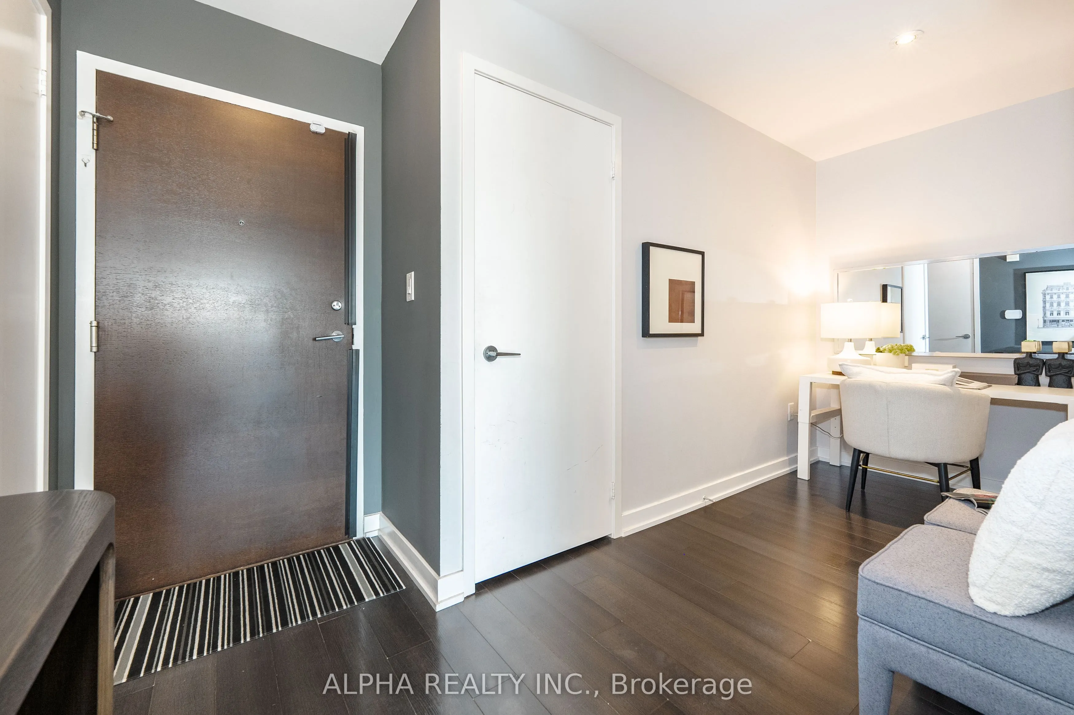 151 Dan Leckie Way, #1001