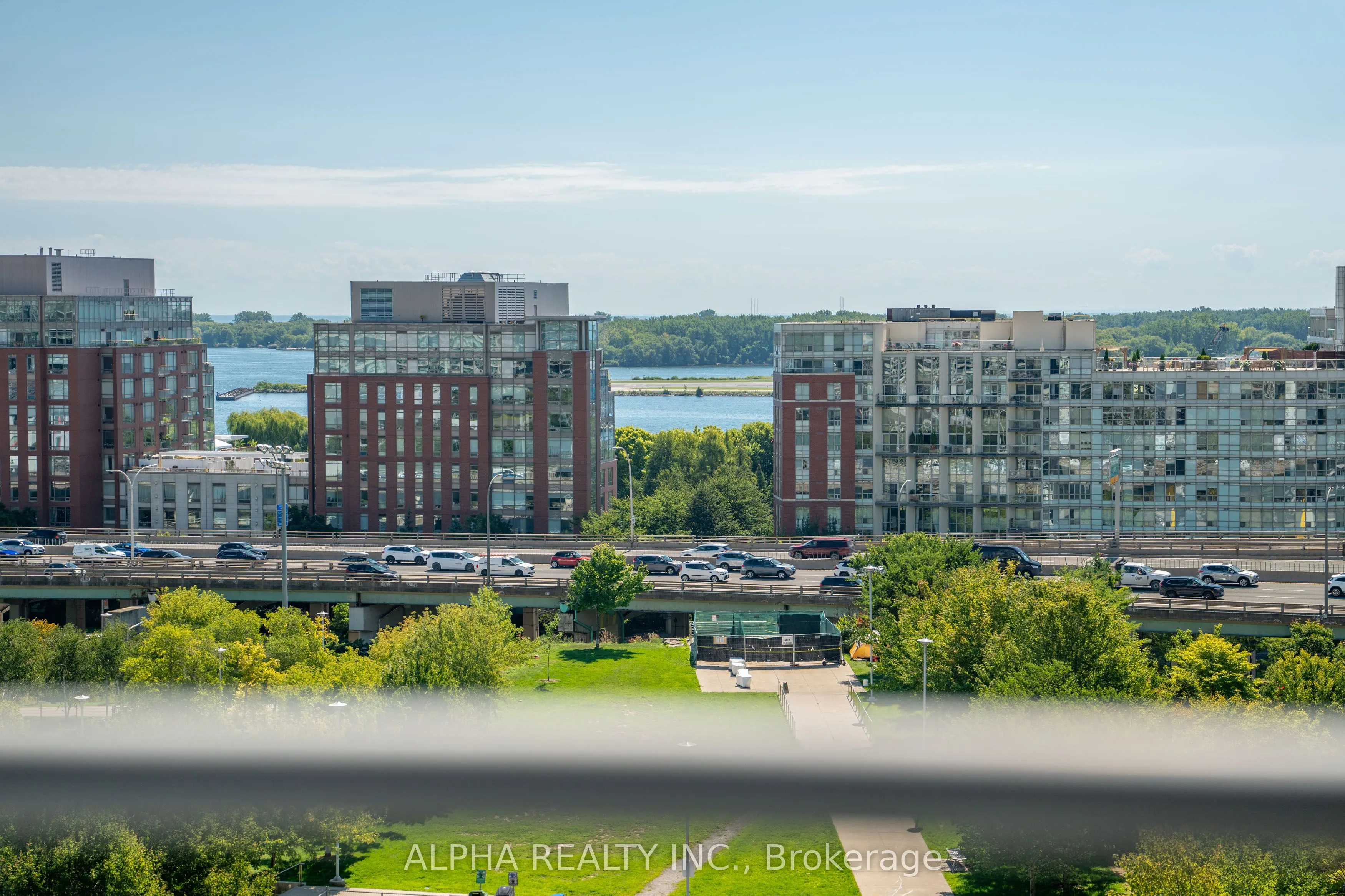 151 Dan Leckie Way, #1001