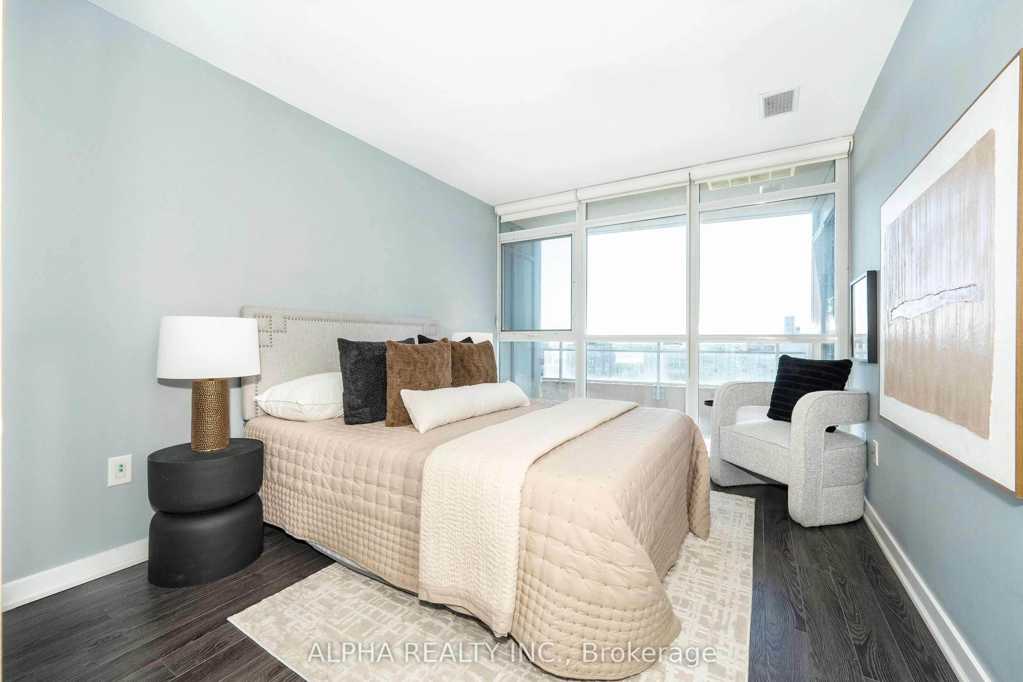 151 Dan Leckie Way, #1001