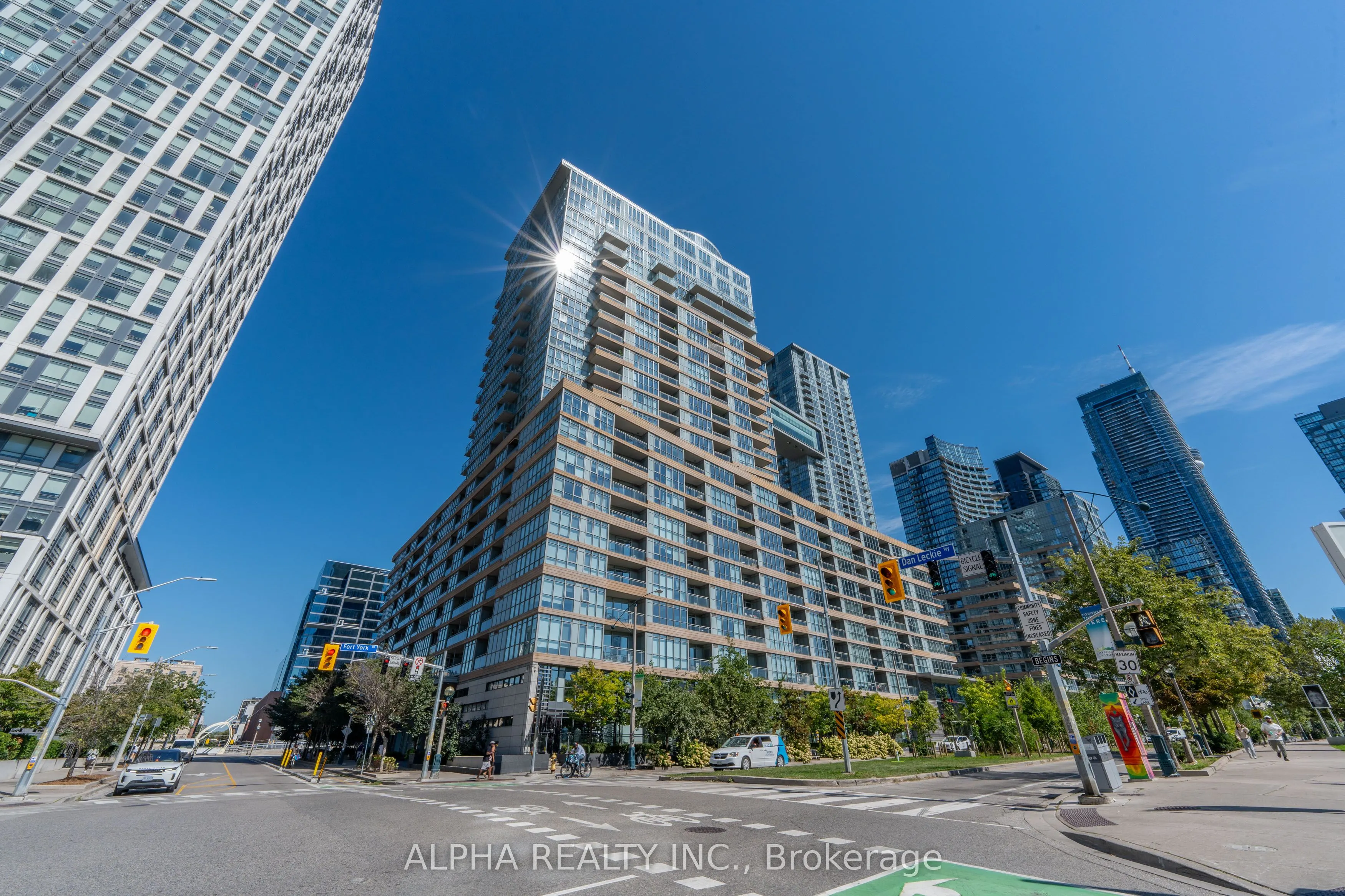151 Dan Leckie Way, #1001