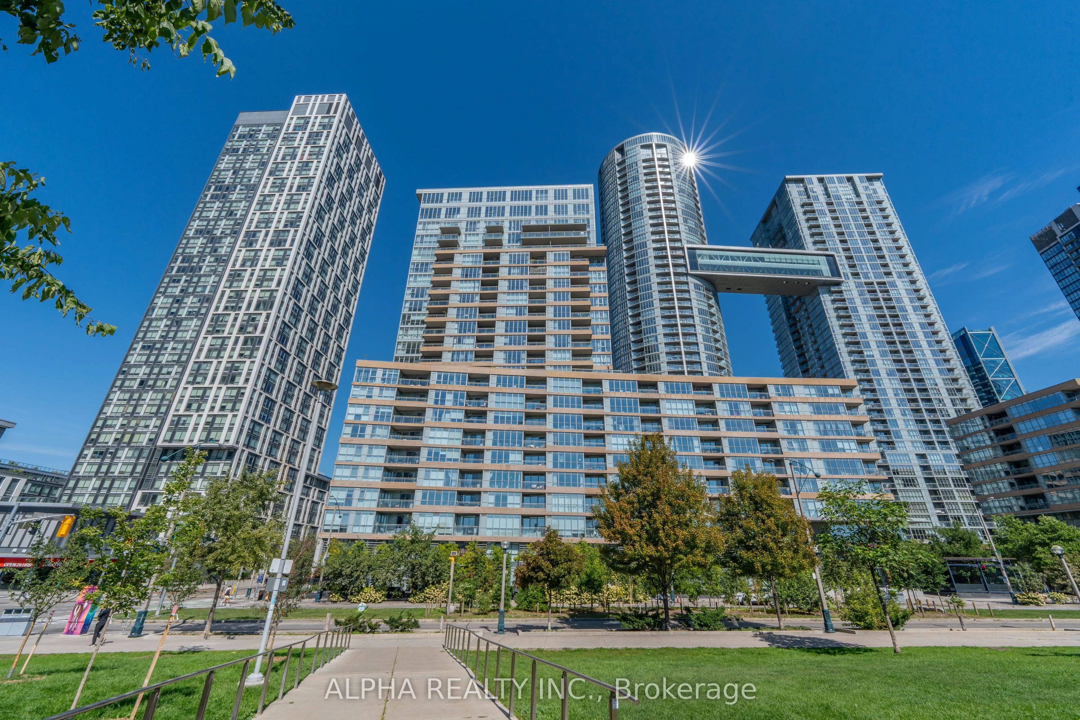 151 Dan Leckie Way, #1001