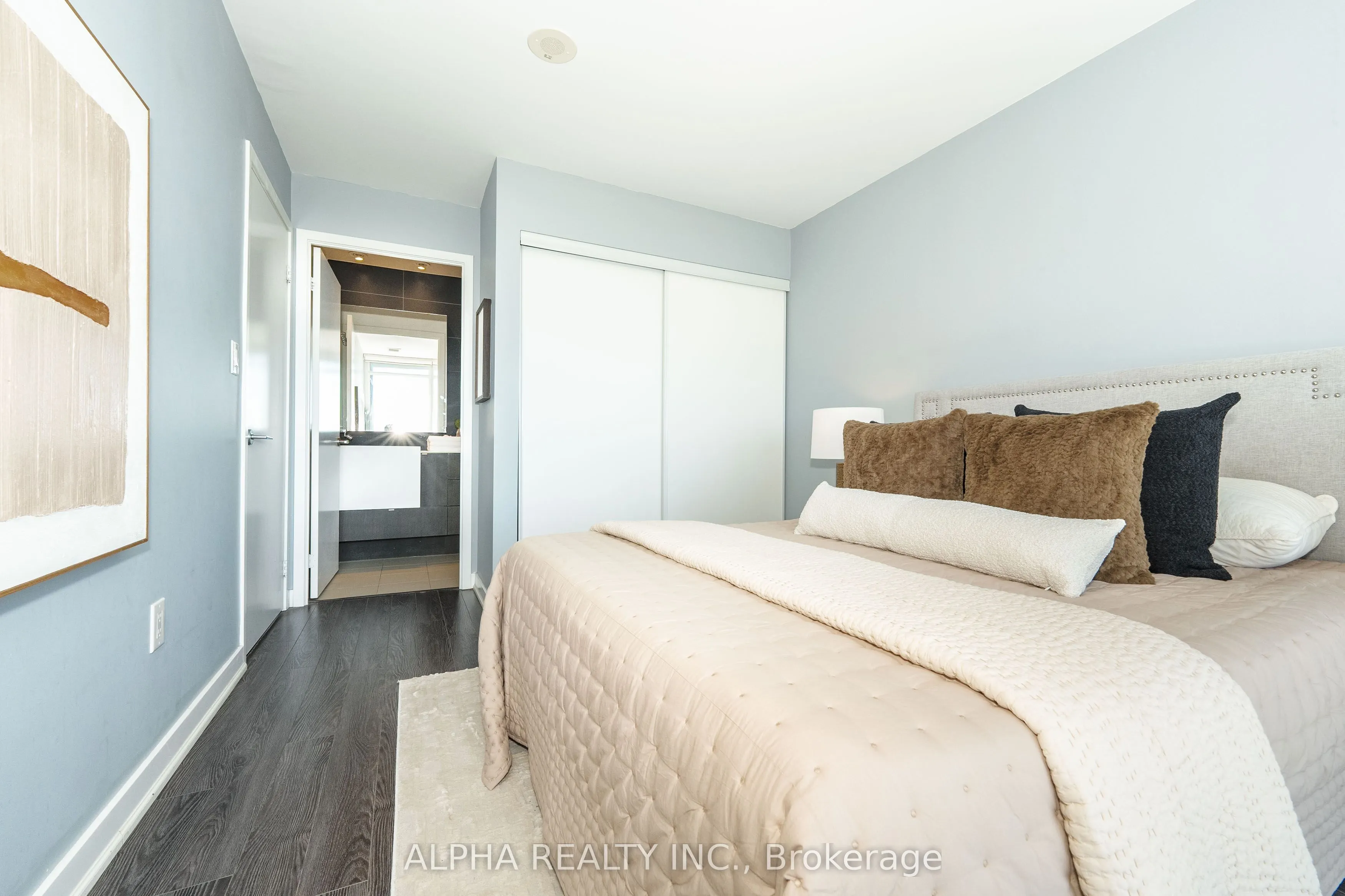 151 Dan Leckie Way, #1001