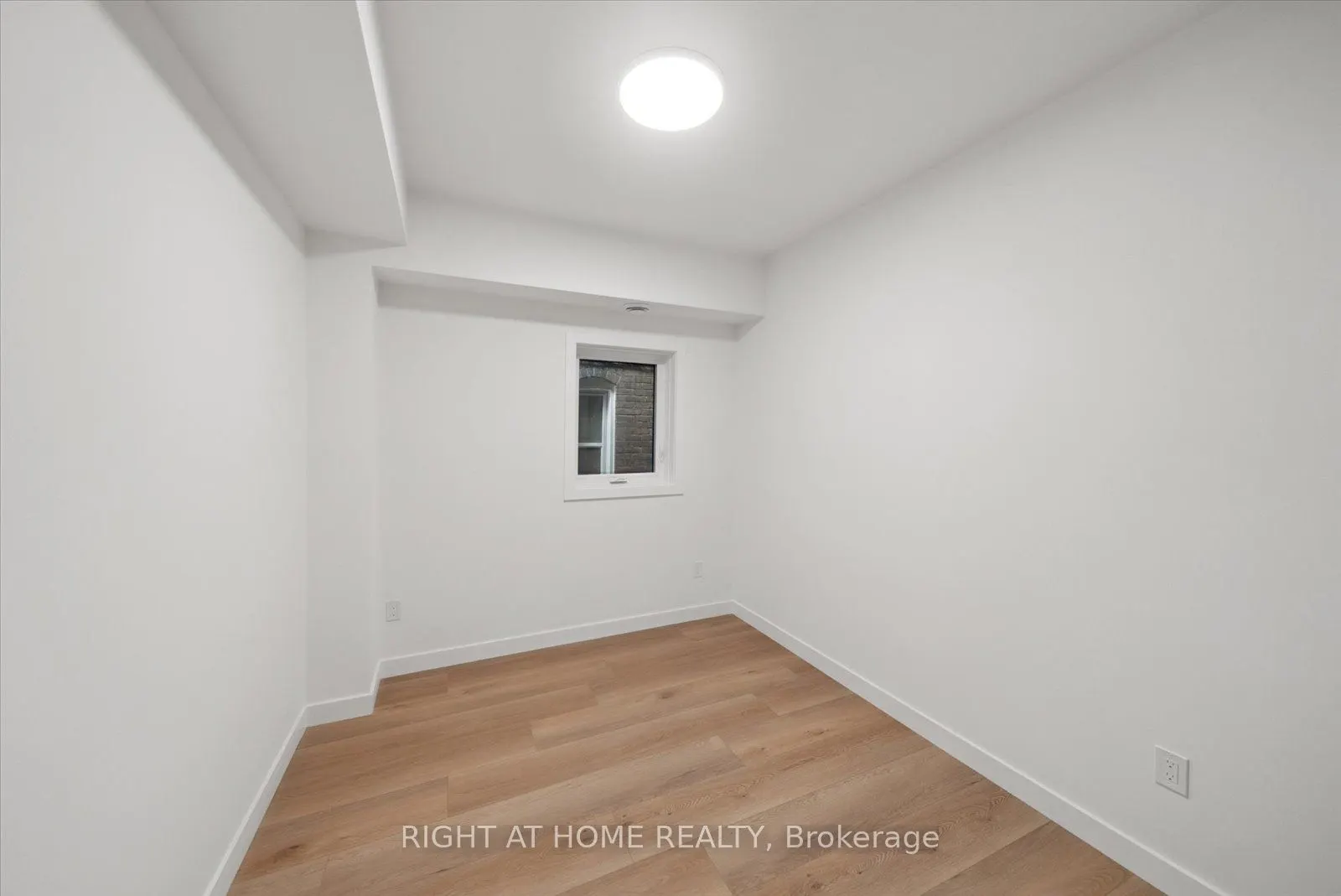 125 Kendal Ave Avenue