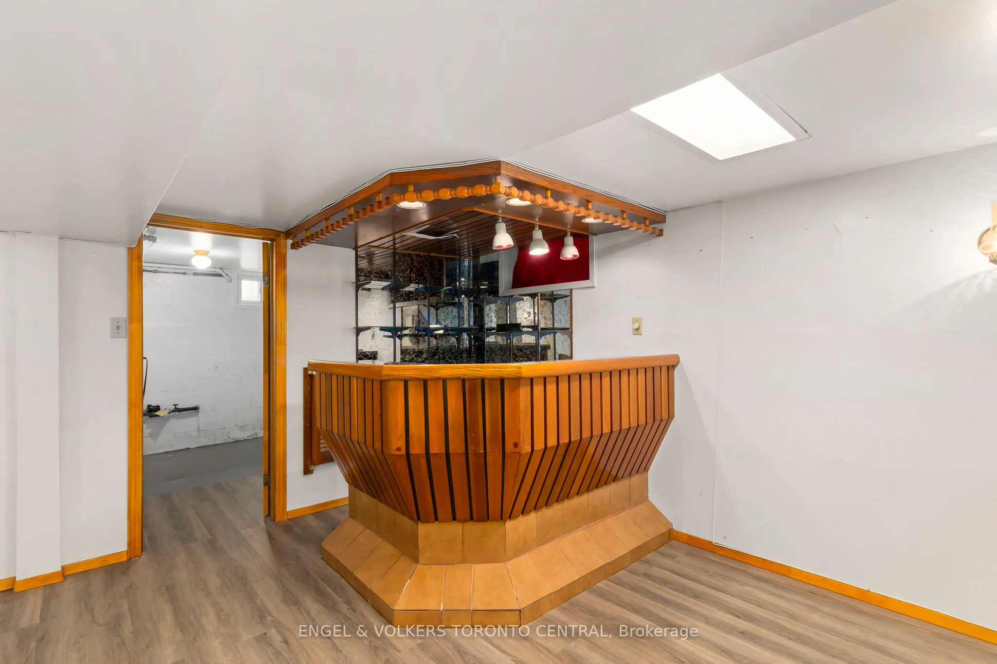 8 Brookfield Street