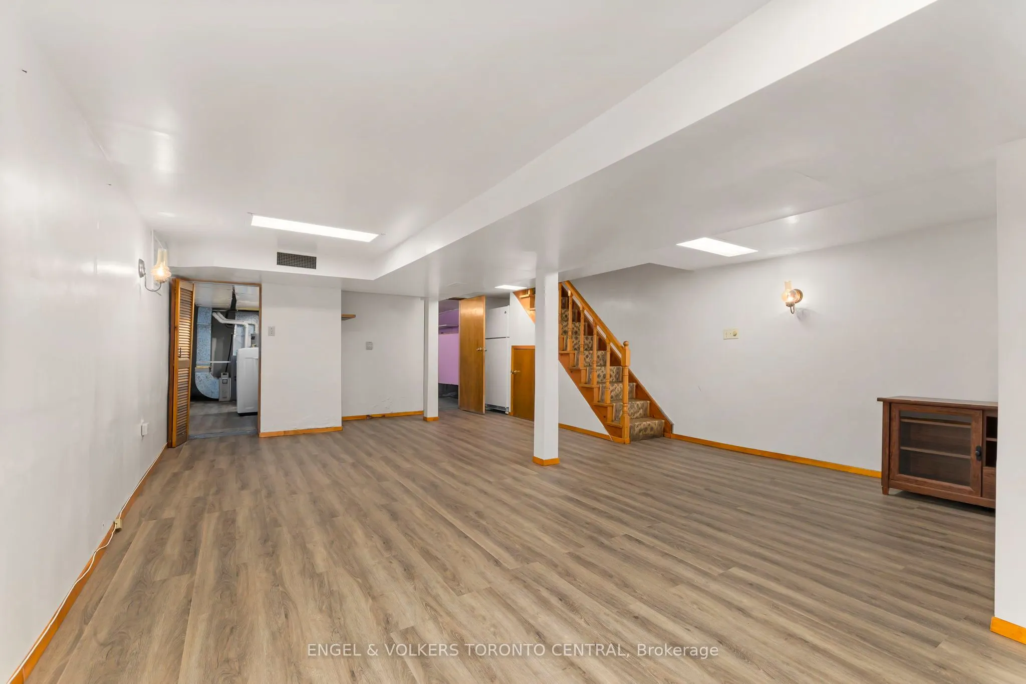 8 Brookfield Street