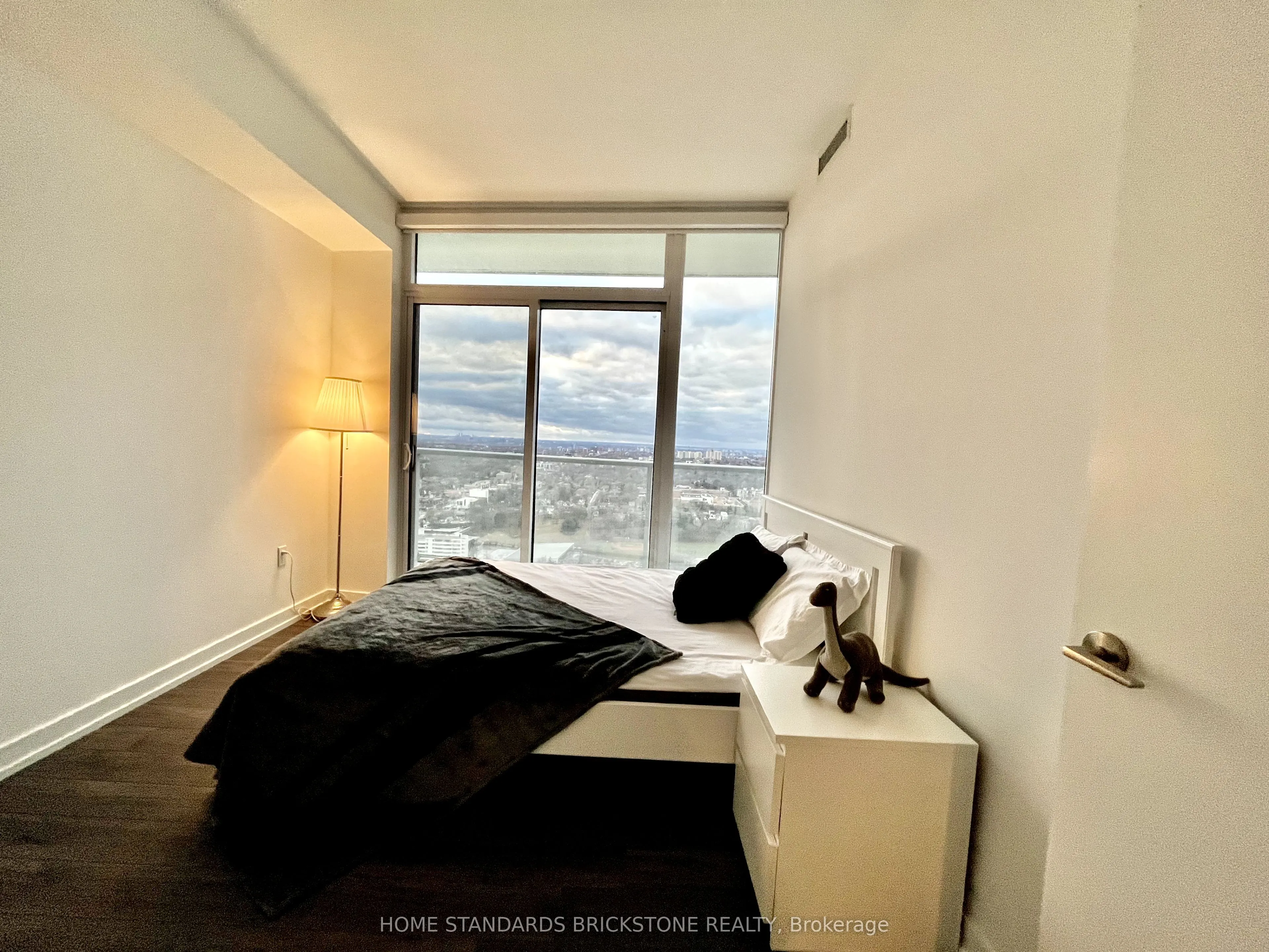 33 Helendale Avenue, #3004