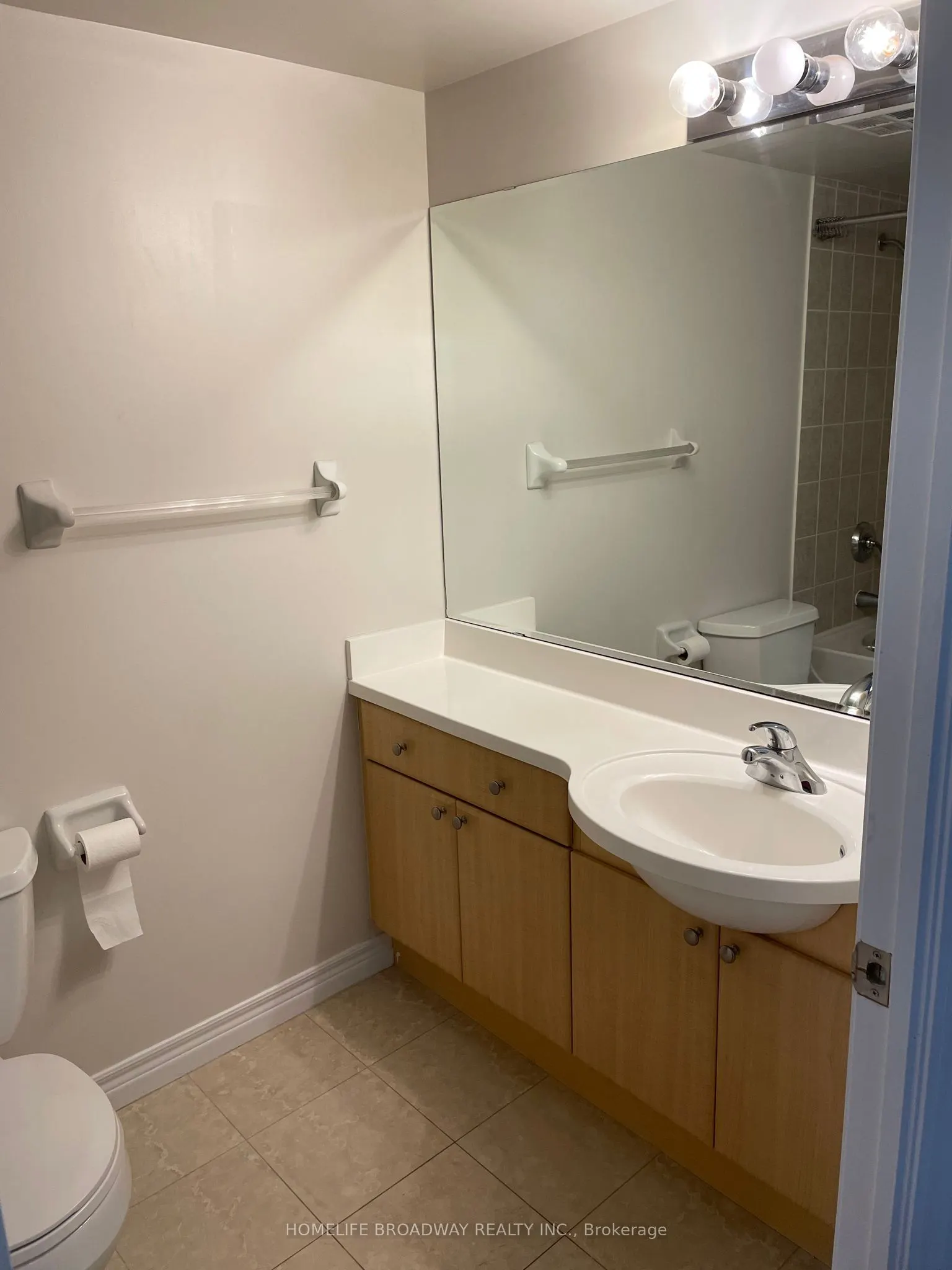 763 Bay Street, #2608