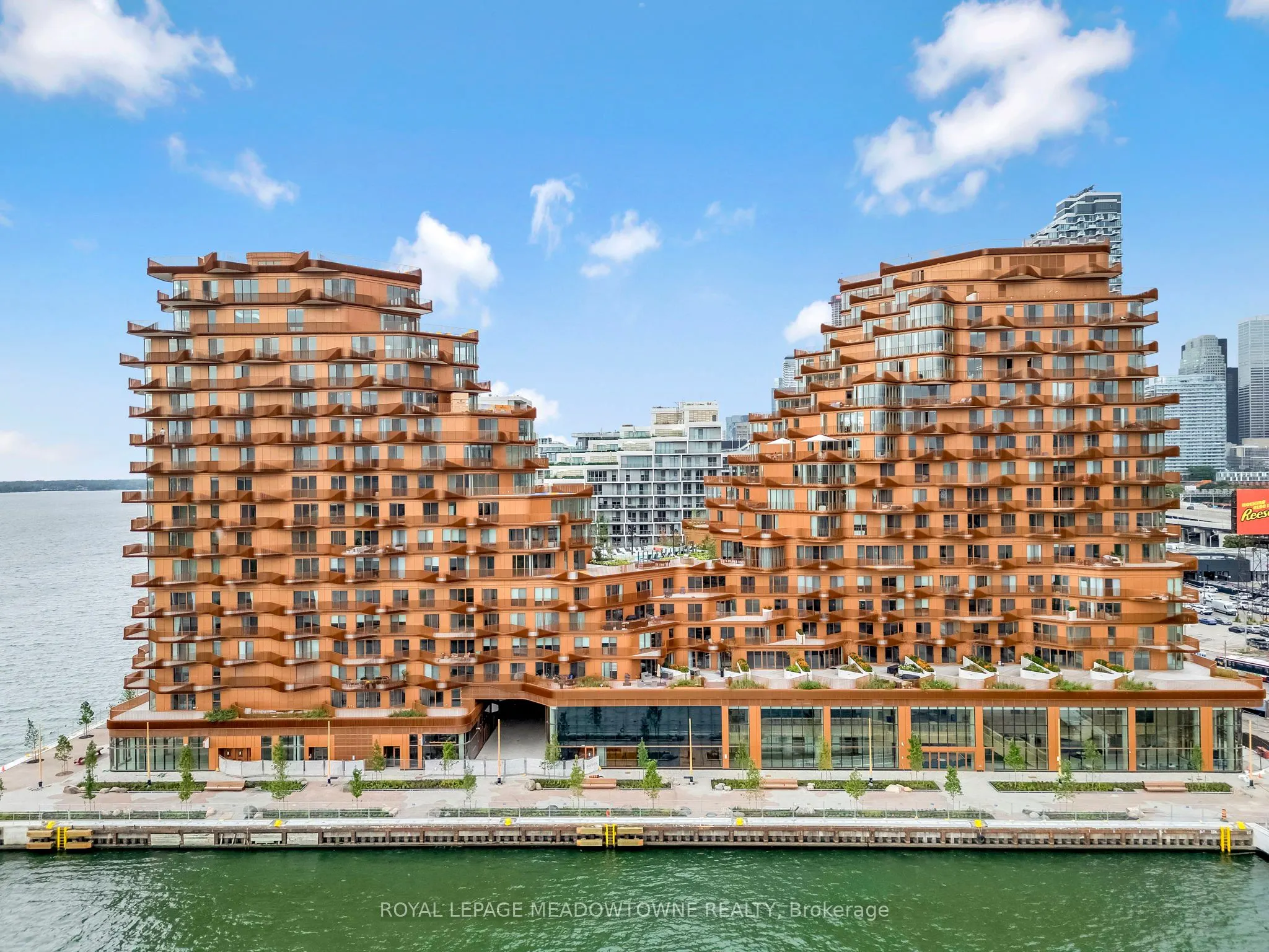 155 Merchants' Wharf