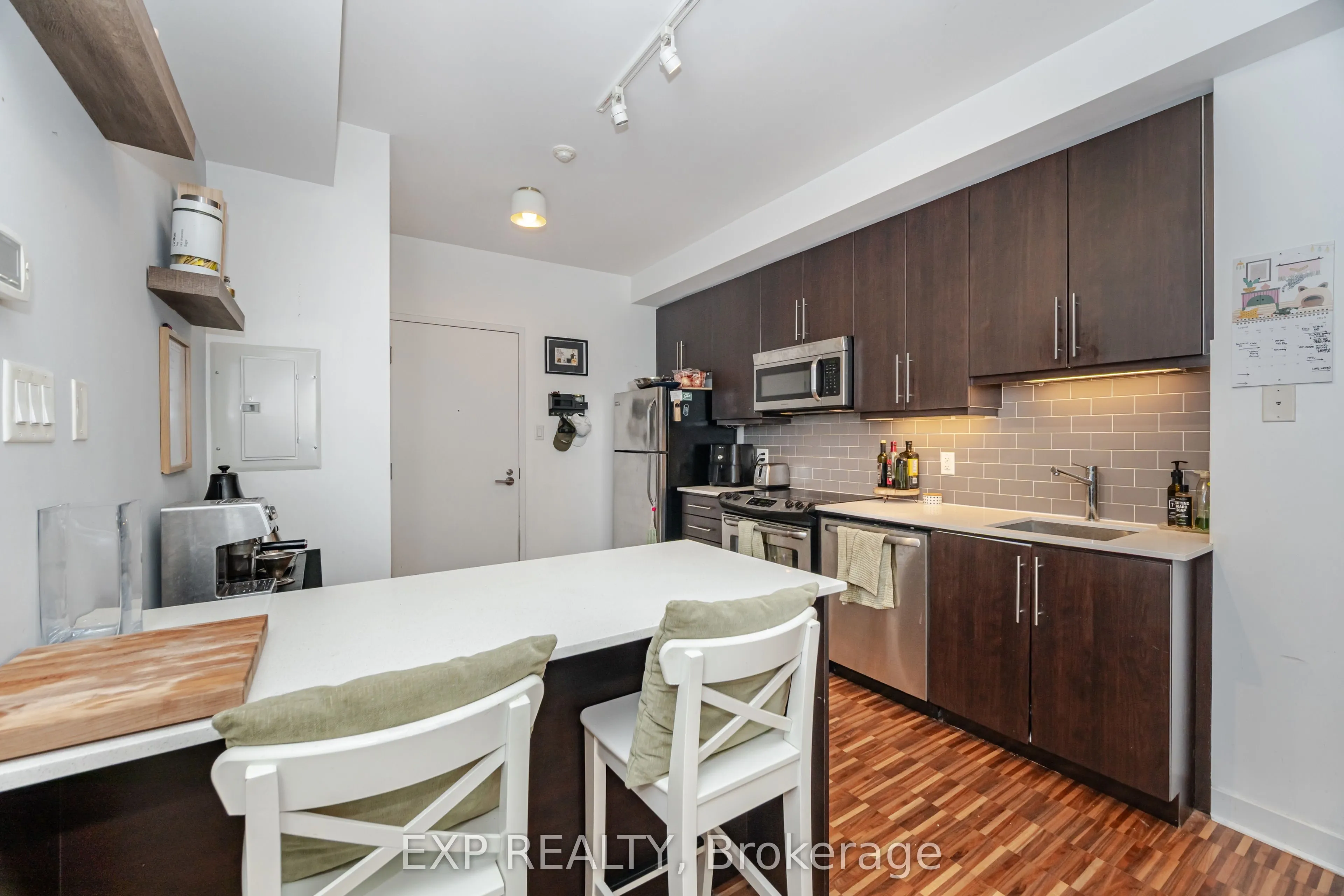 1171 Queen Street W, #1005