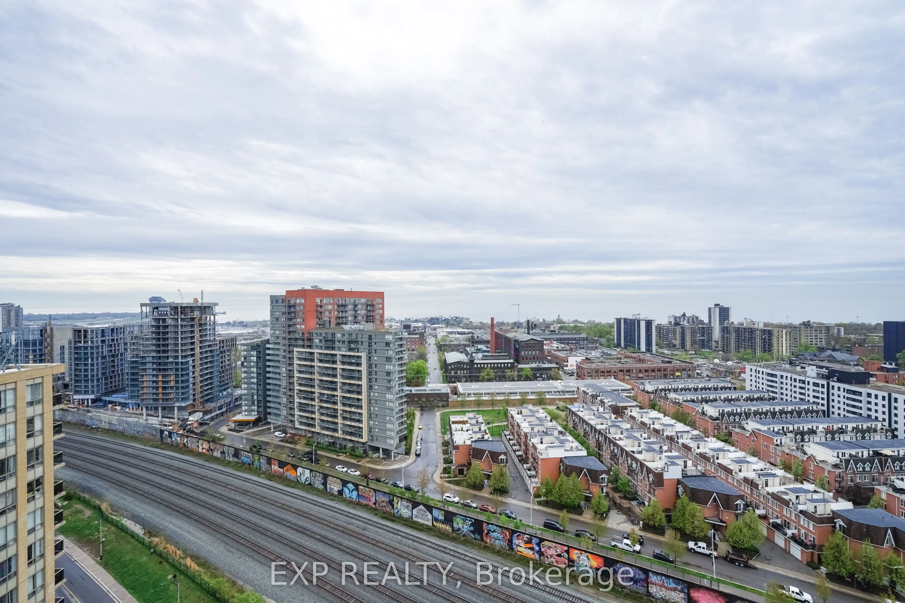 1171 Queen Street W, #1005
