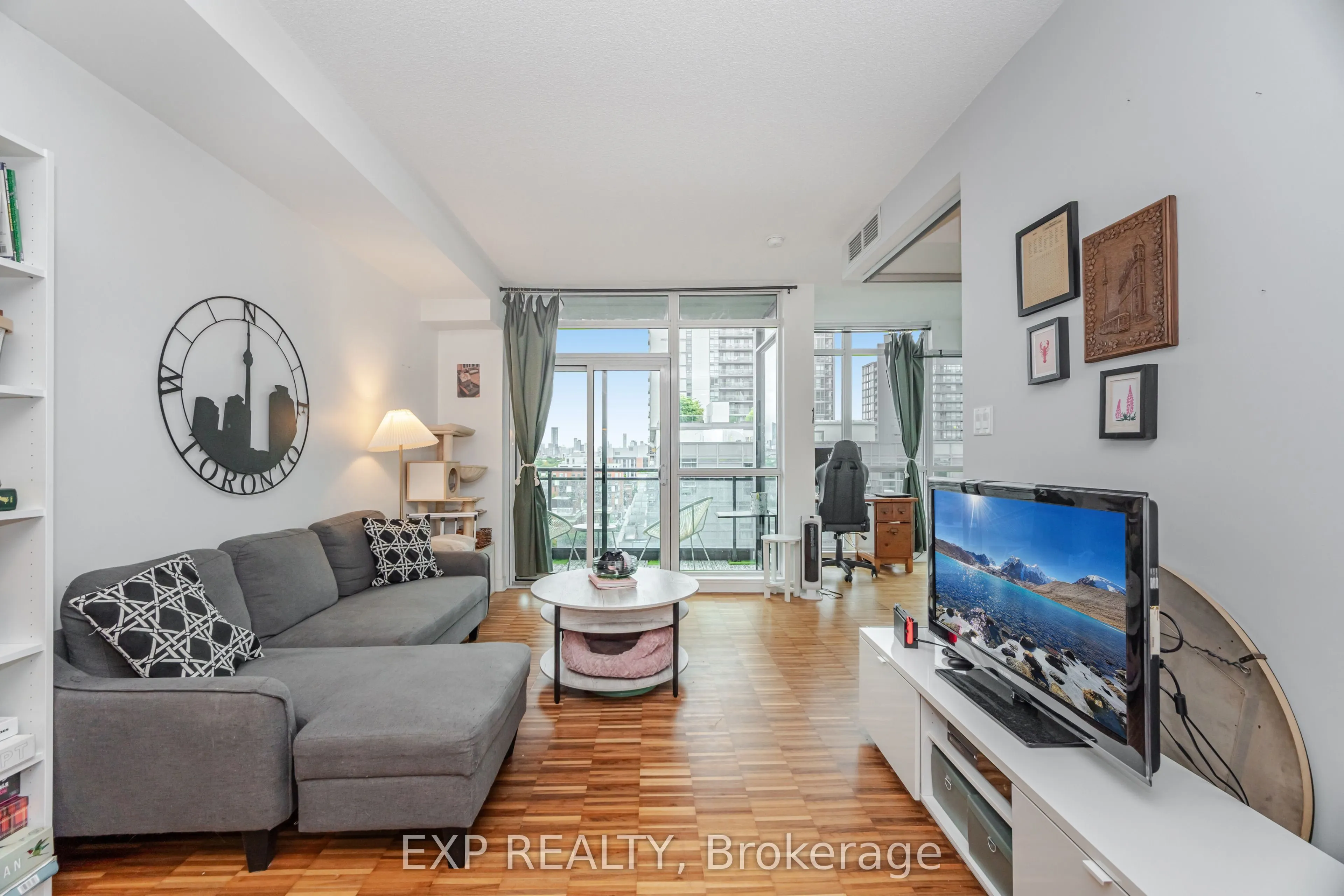 1171 Queen Street W, #1005