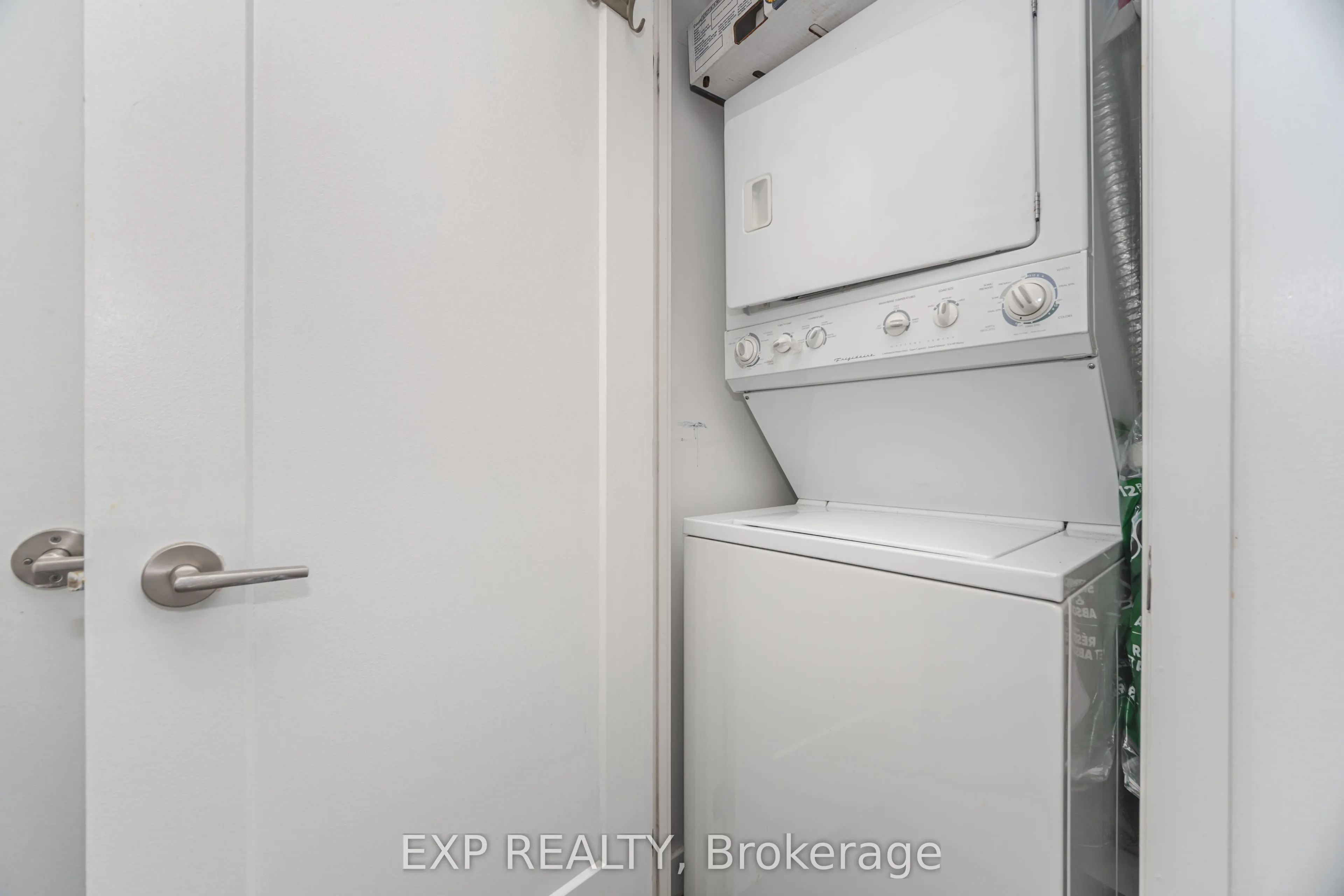 1171 Queen Street W, #1005