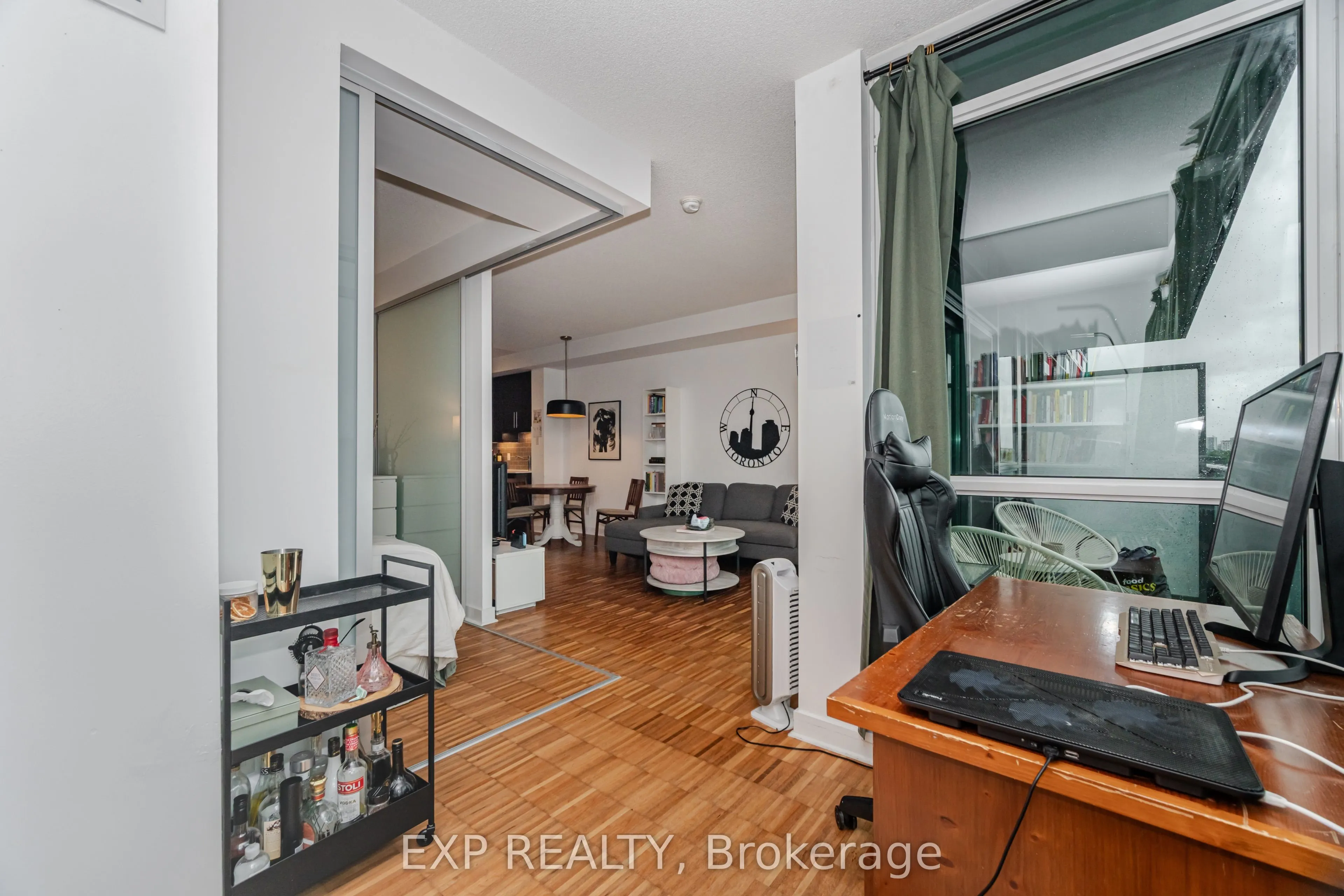 1171 Queen Street W, #1005