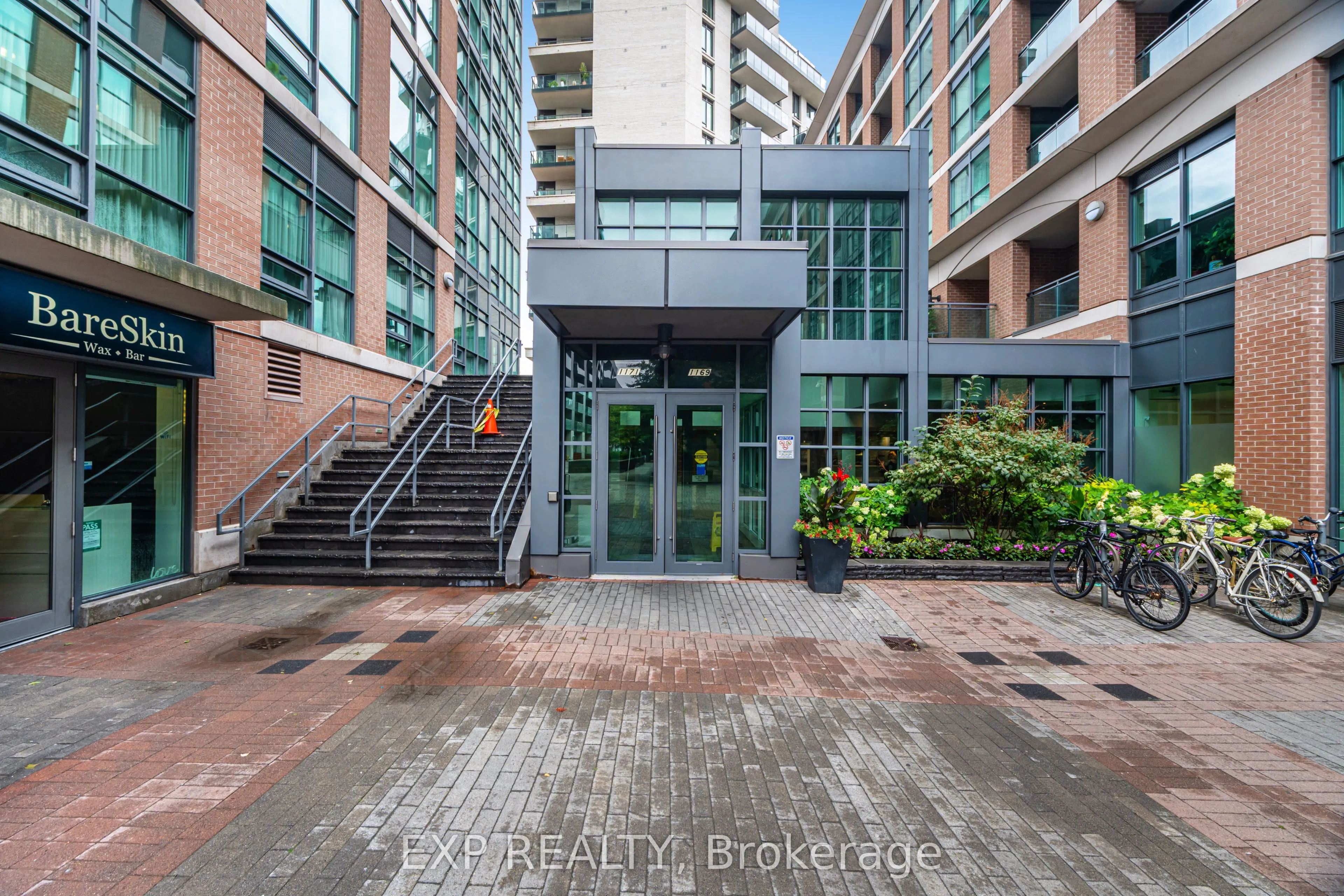 1171 Queen Street W, #1005