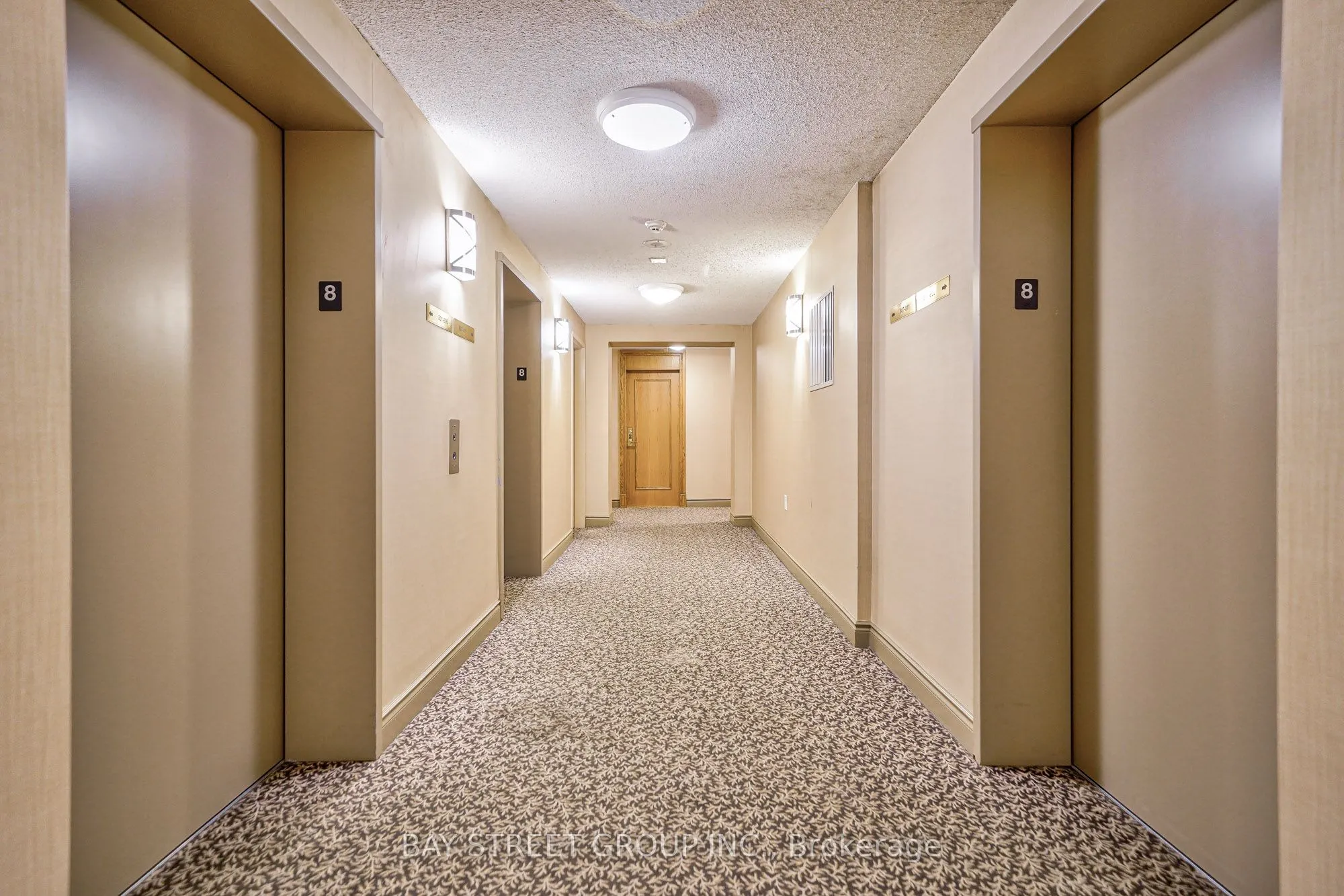5500 Yonge Street, #803