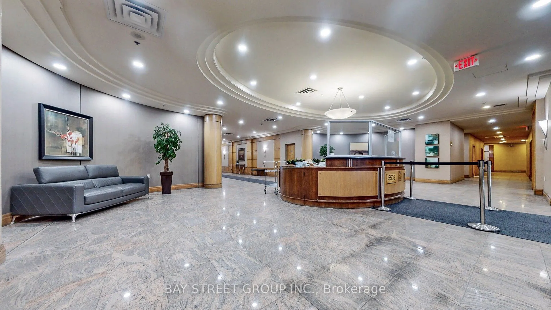 5500 Yonge Street, #803