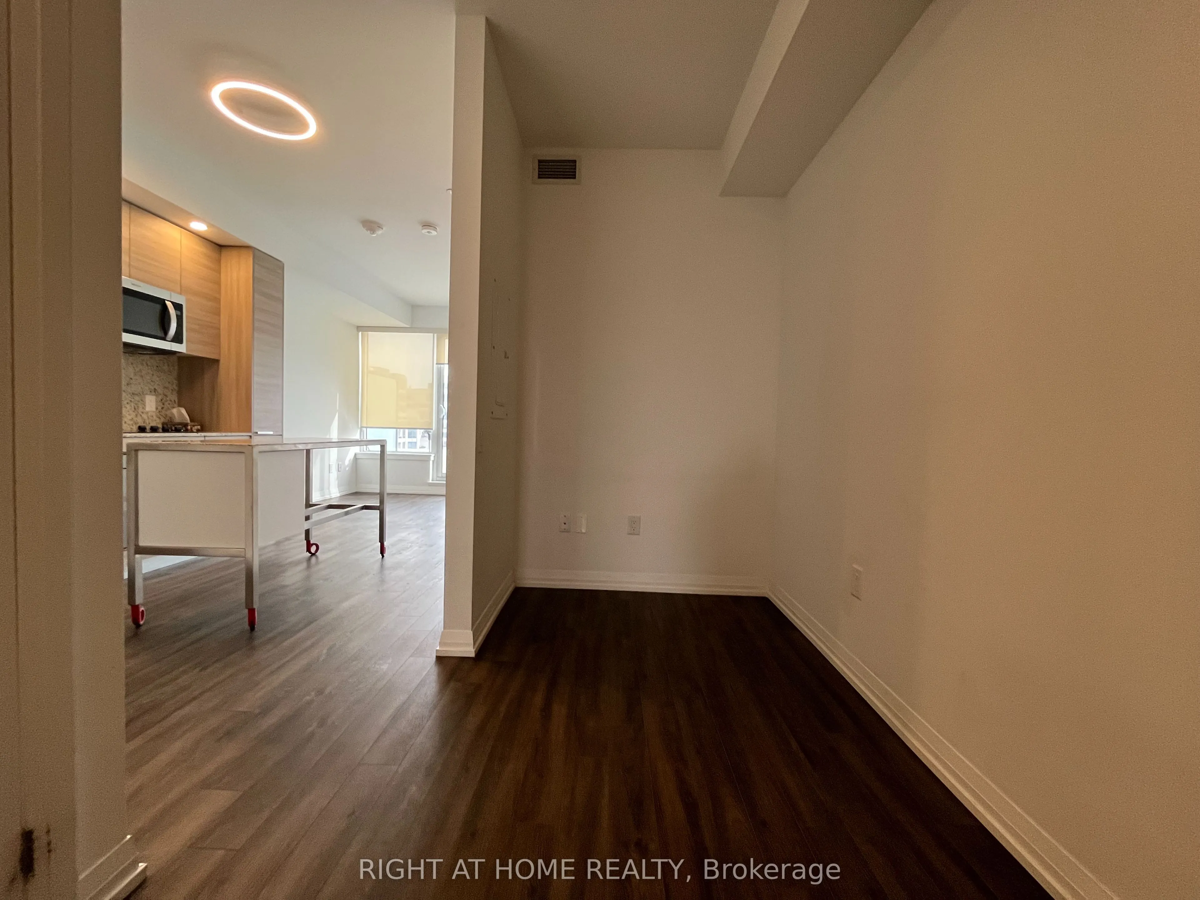 75 Canterbury Place, #2901
