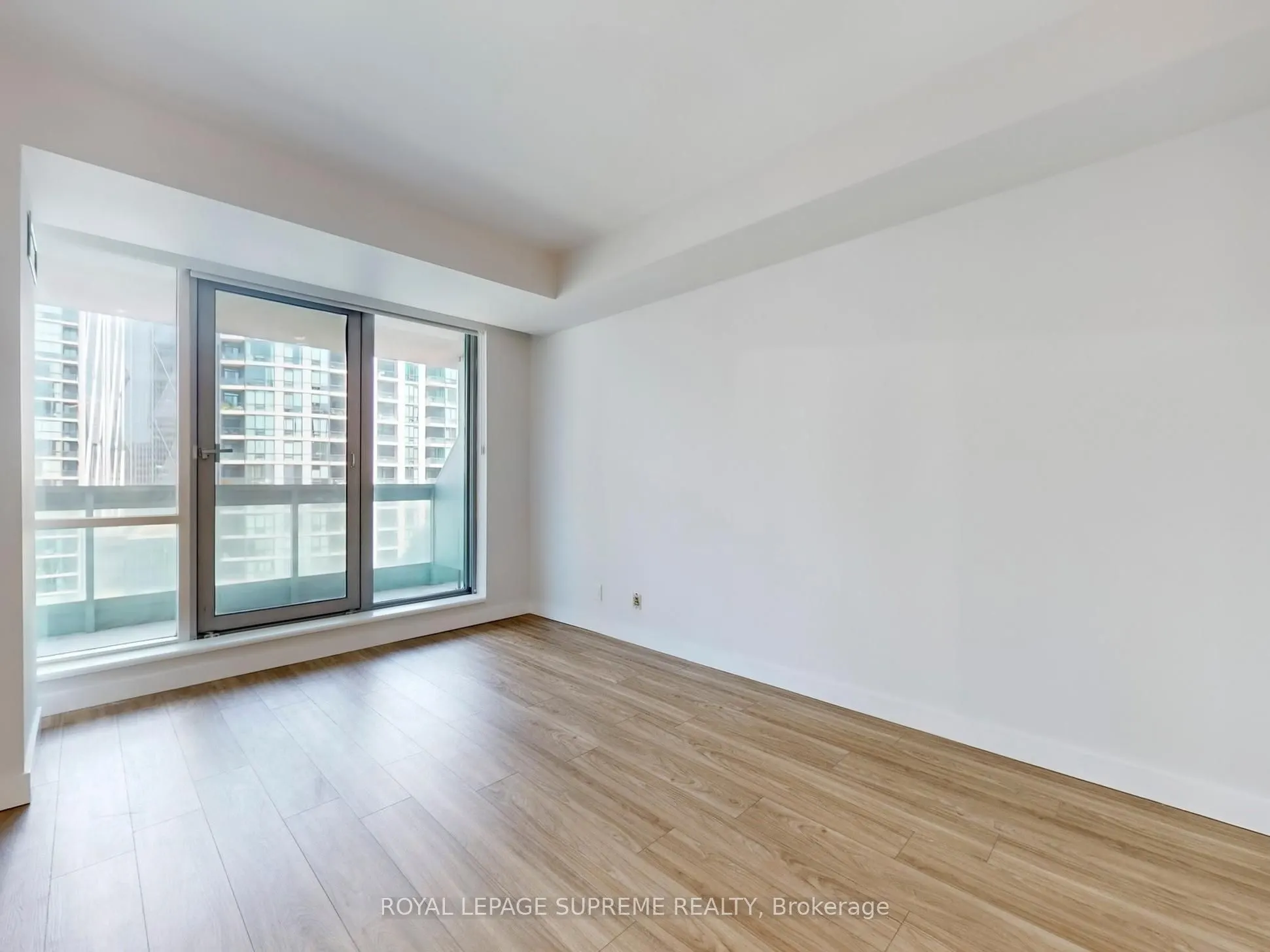 10 Queens Quay W, #2210