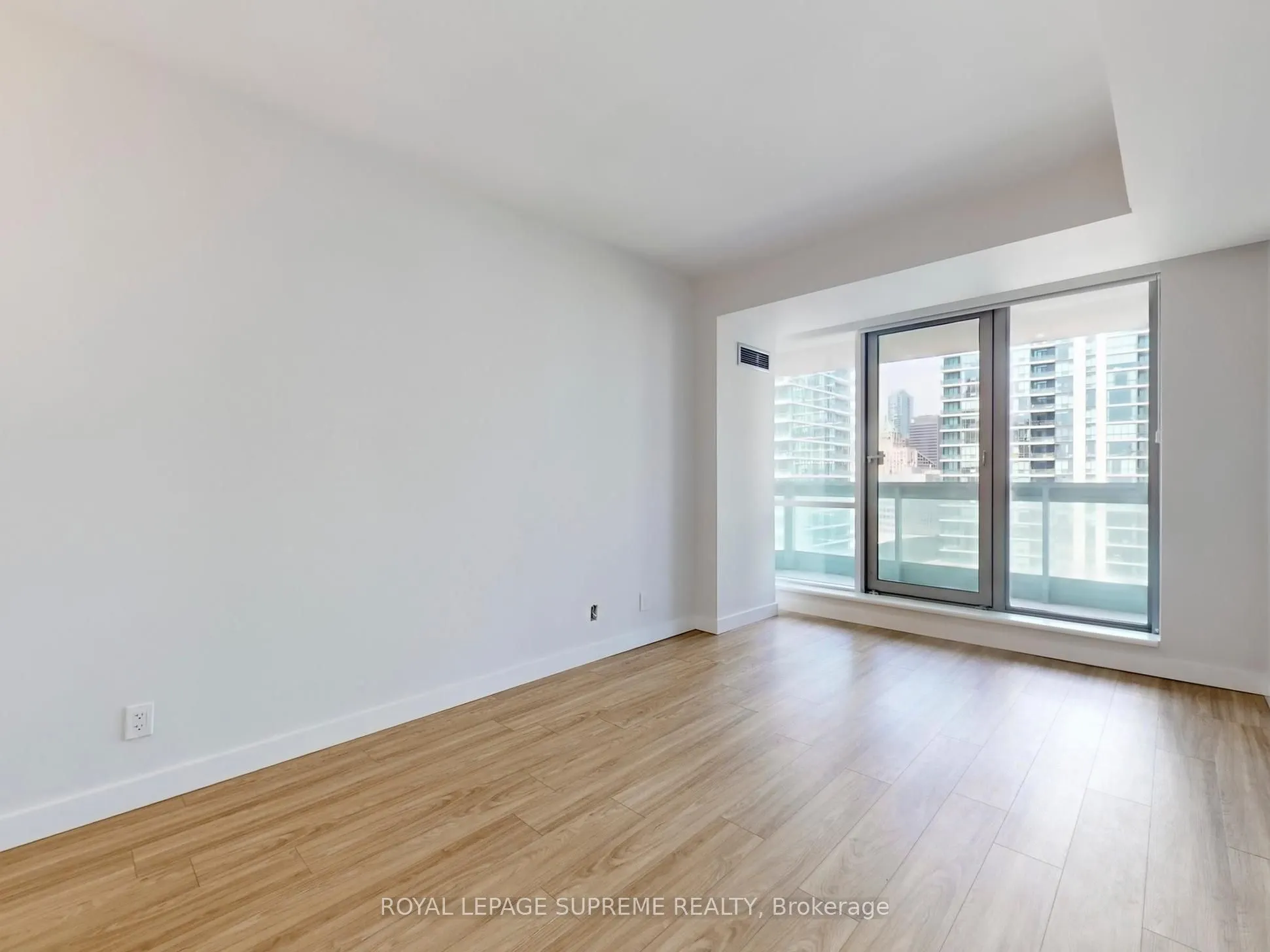 10 Queens Quay W, #2210
