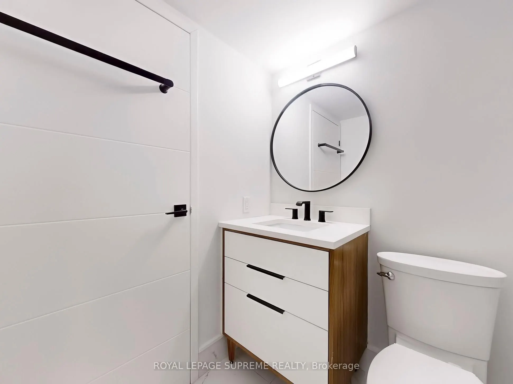 10 Queens Quay W, #2210