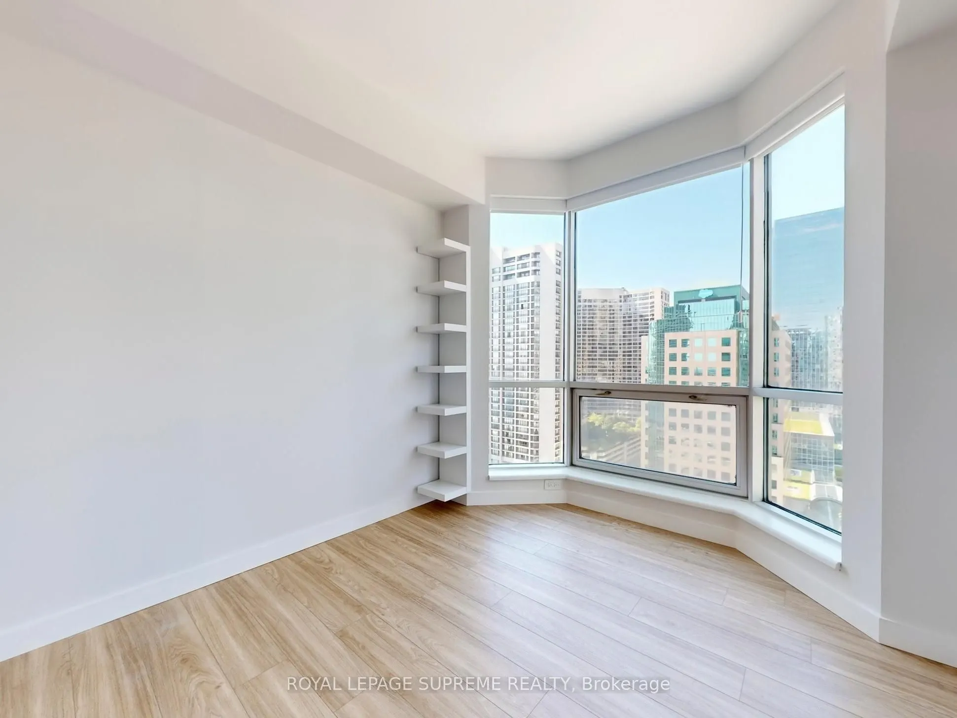 10 Queens Quay W, #2210