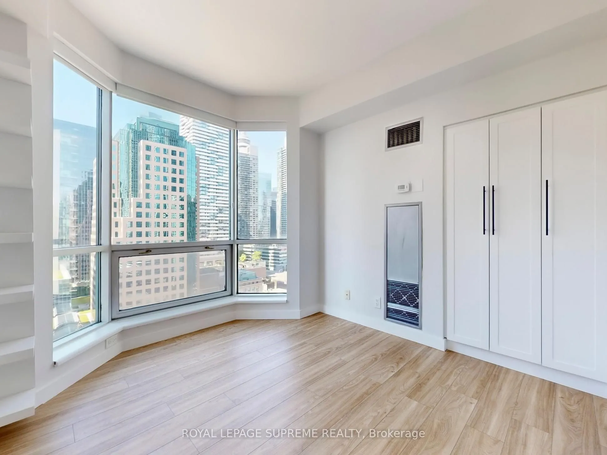 10 Queens Quay W, #2210