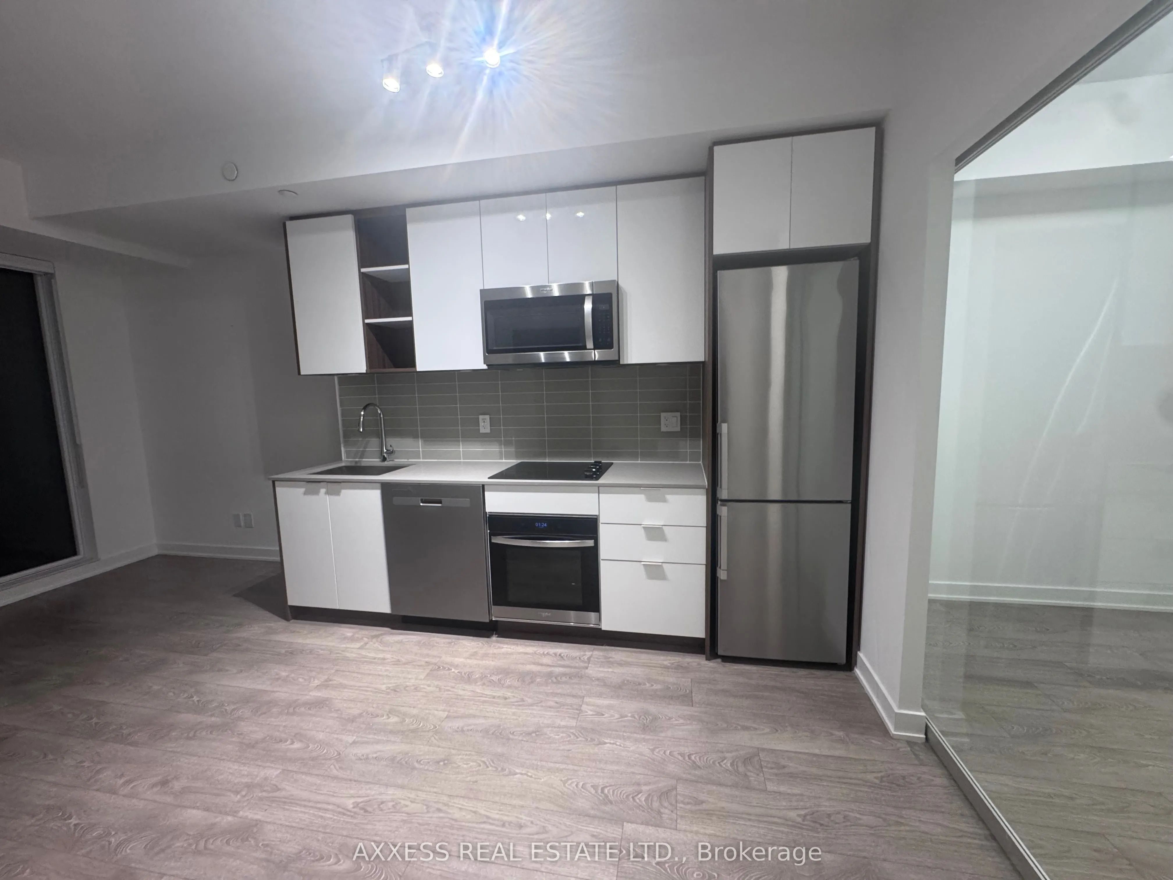 543 Richmond Street W, #426