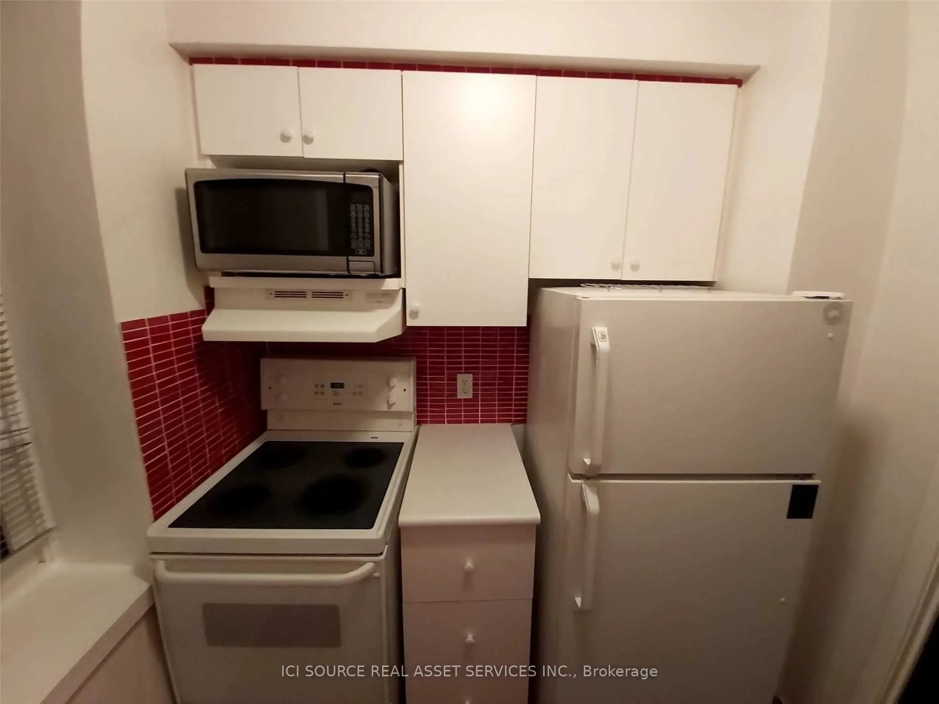 707 Eglinton Avenue W, #104