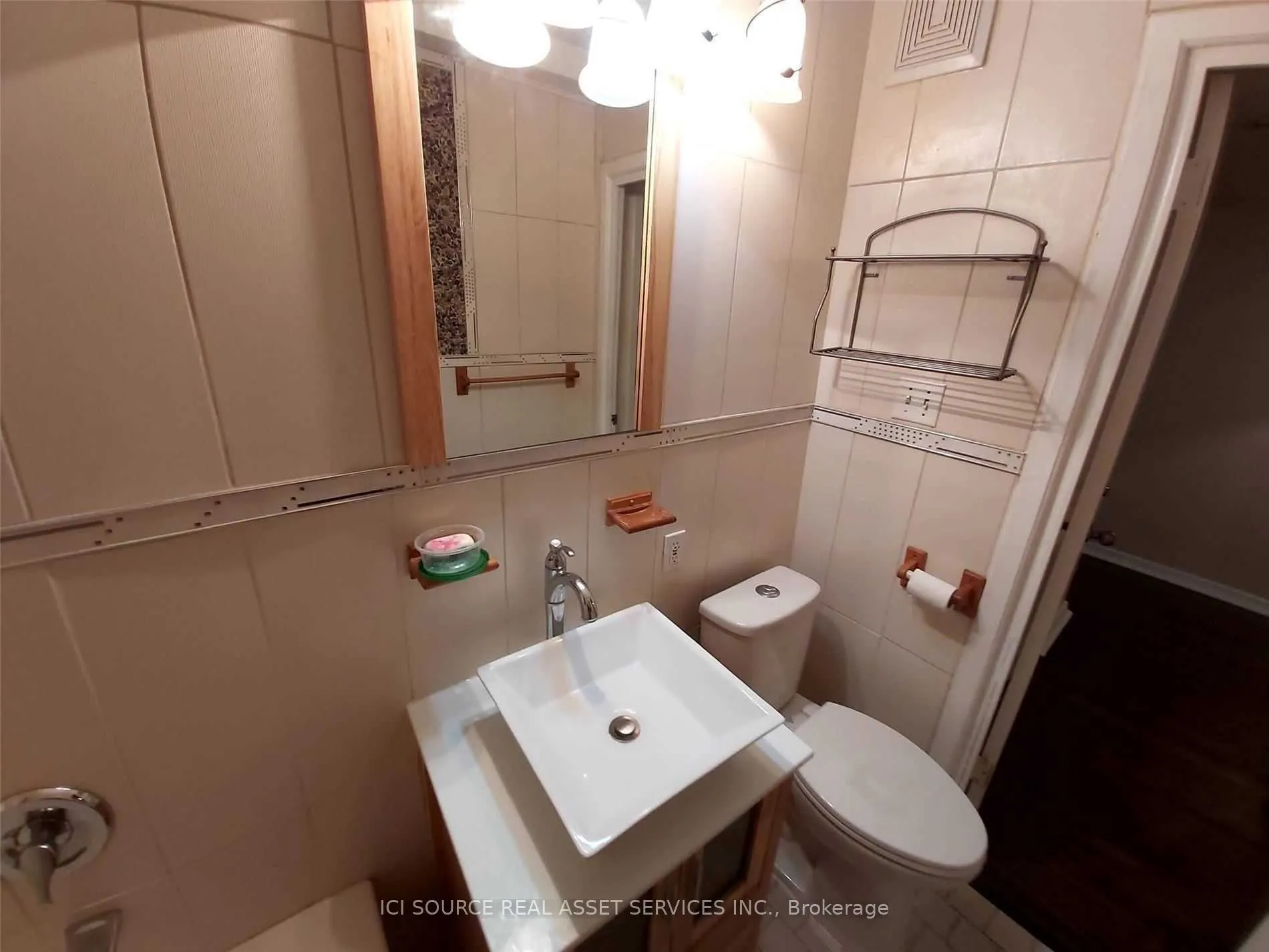 707 Eglinton Avenue W, #104