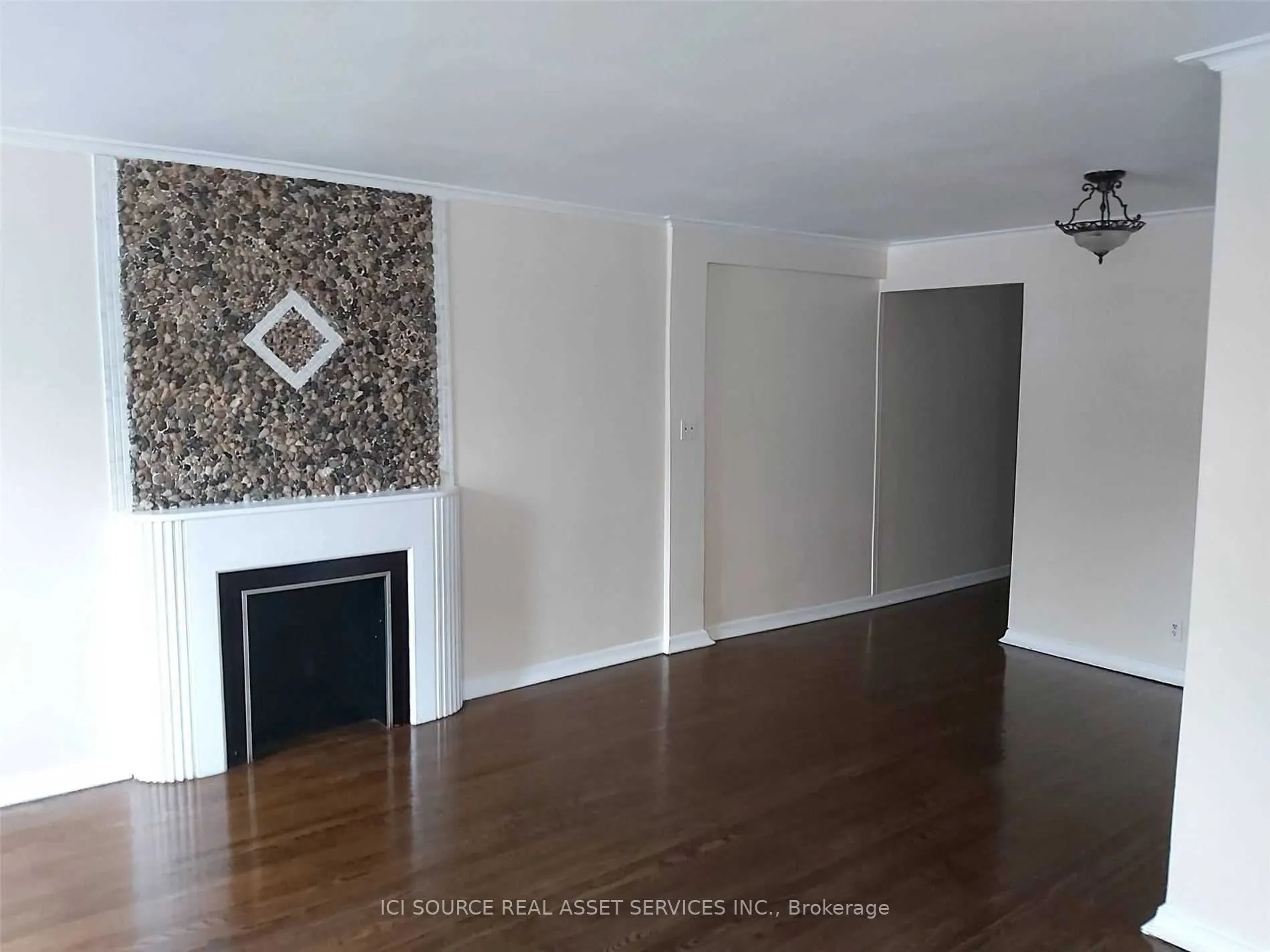 707 Eglinton Avenue W, #104