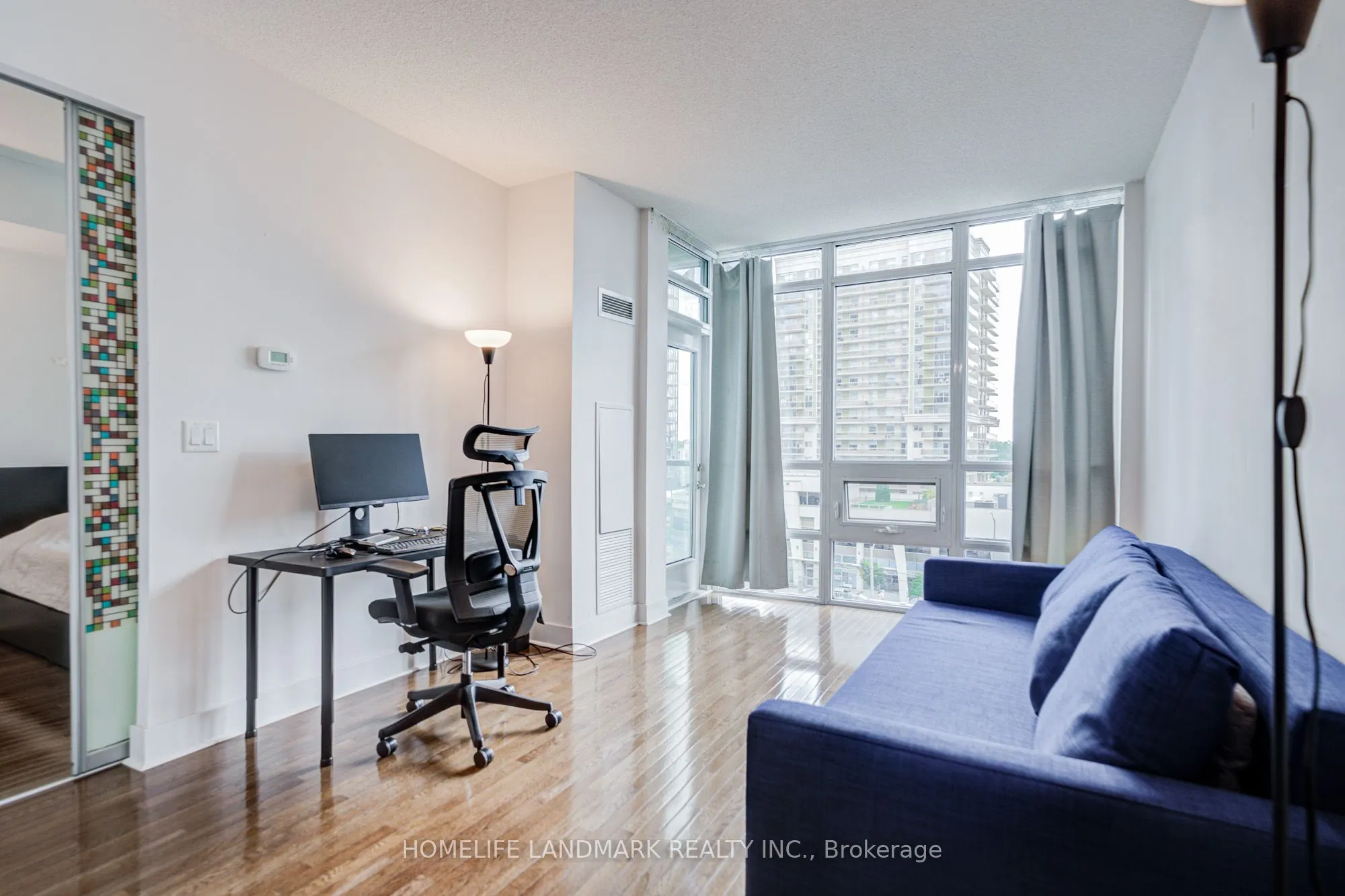 26 Norton Avenue, #609