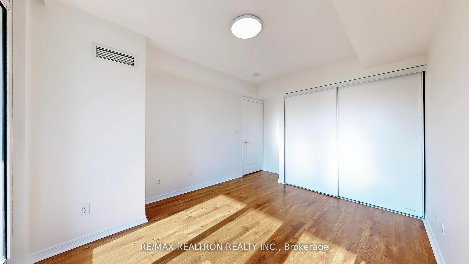 503 Beecroft Road, #219
