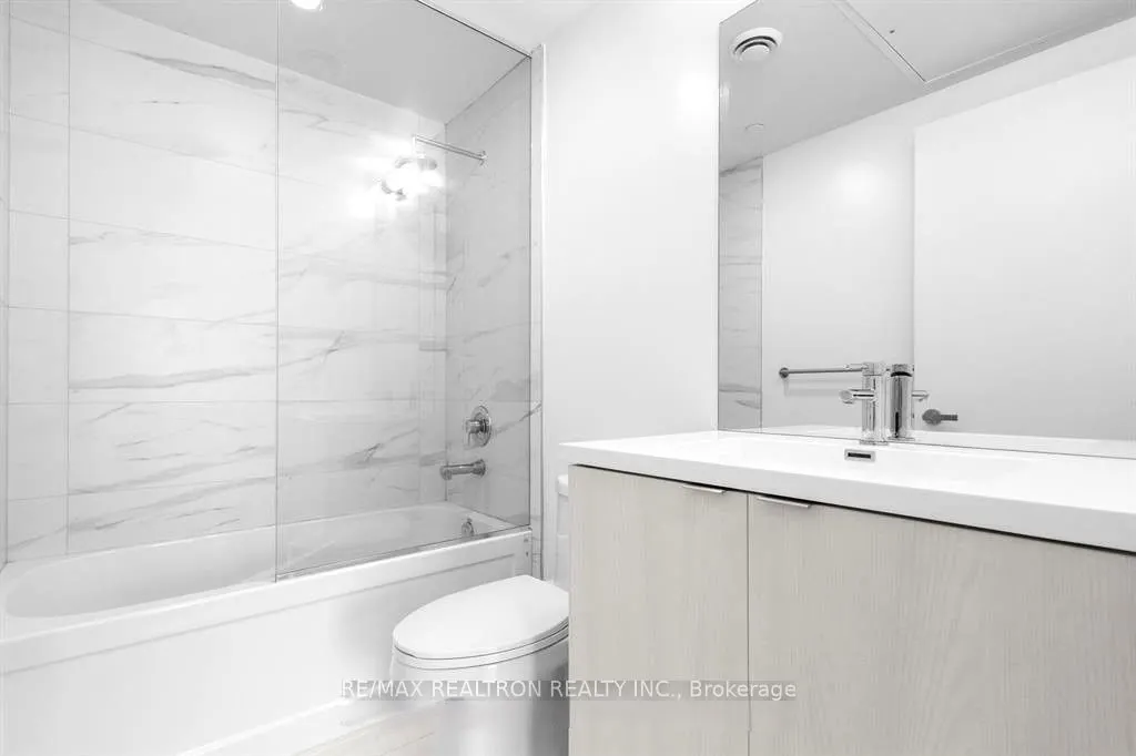 138 Downes Street, #7008
