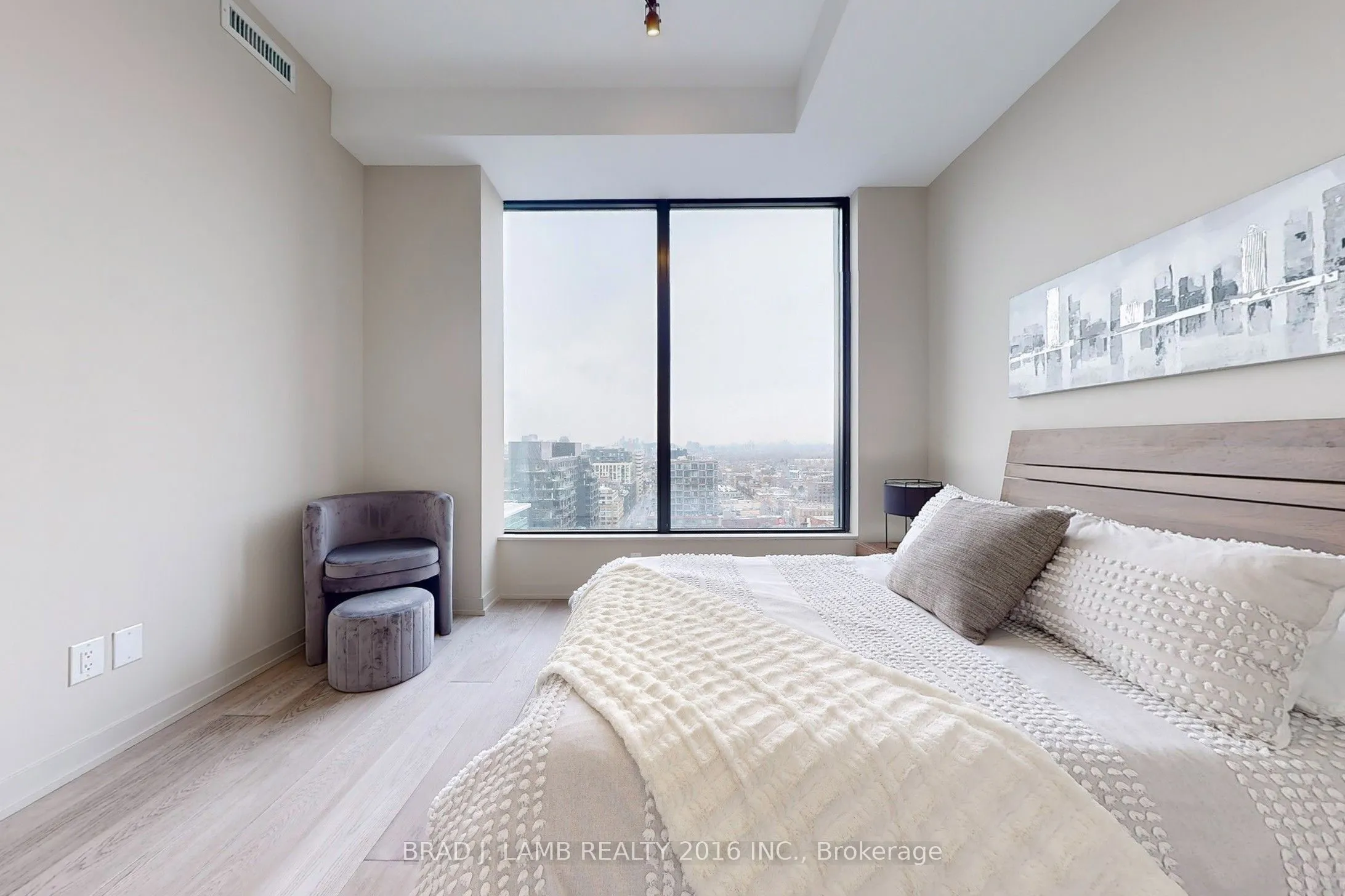 458 Richmond Street W, #1702