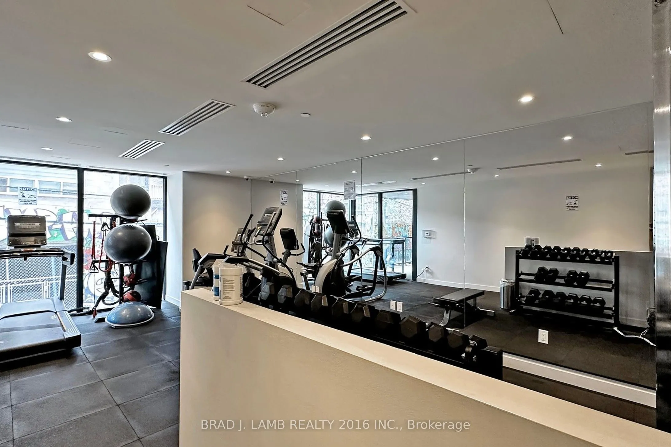 458 Richmond Street W, #1702