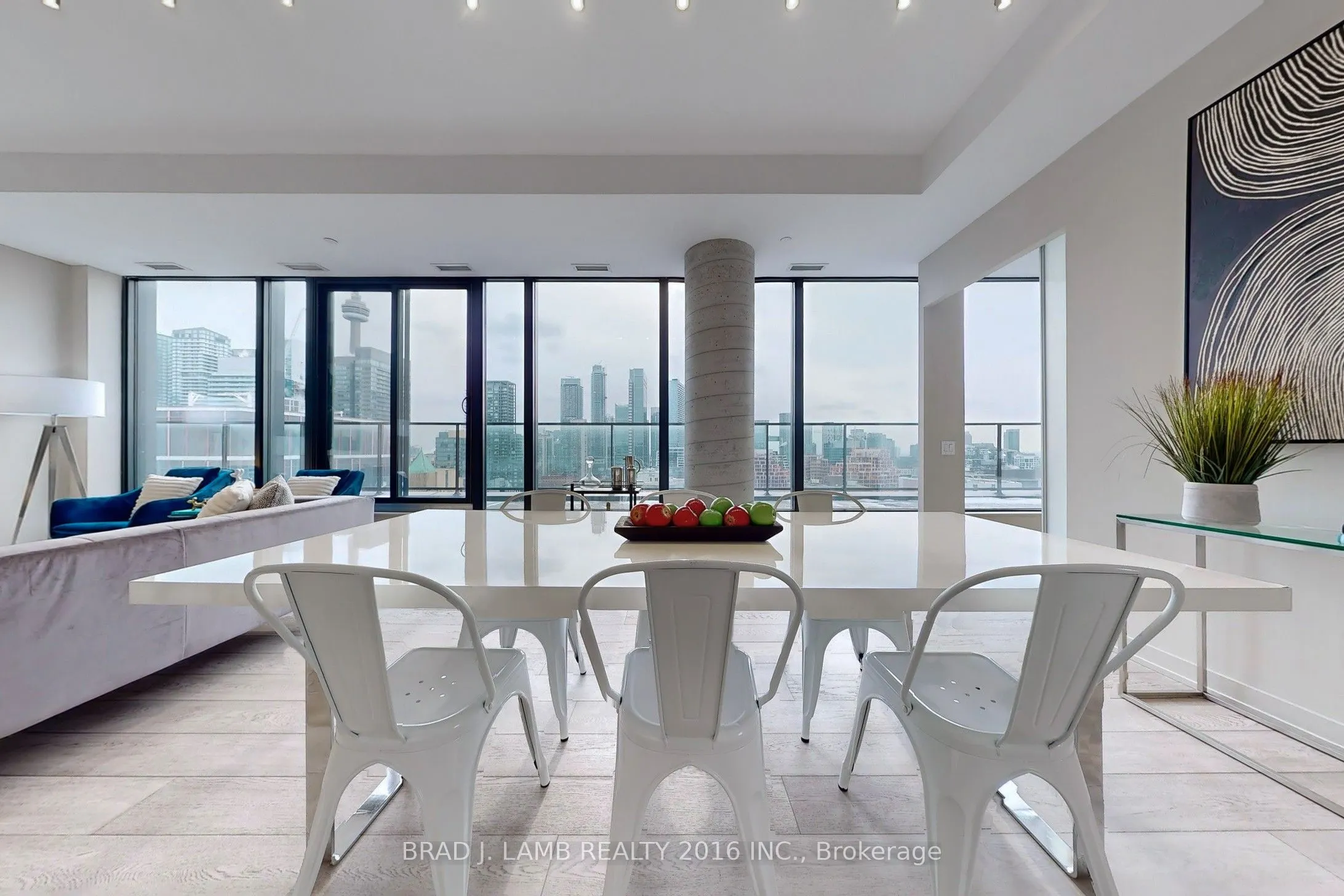 458 Richmond Street W, #1702