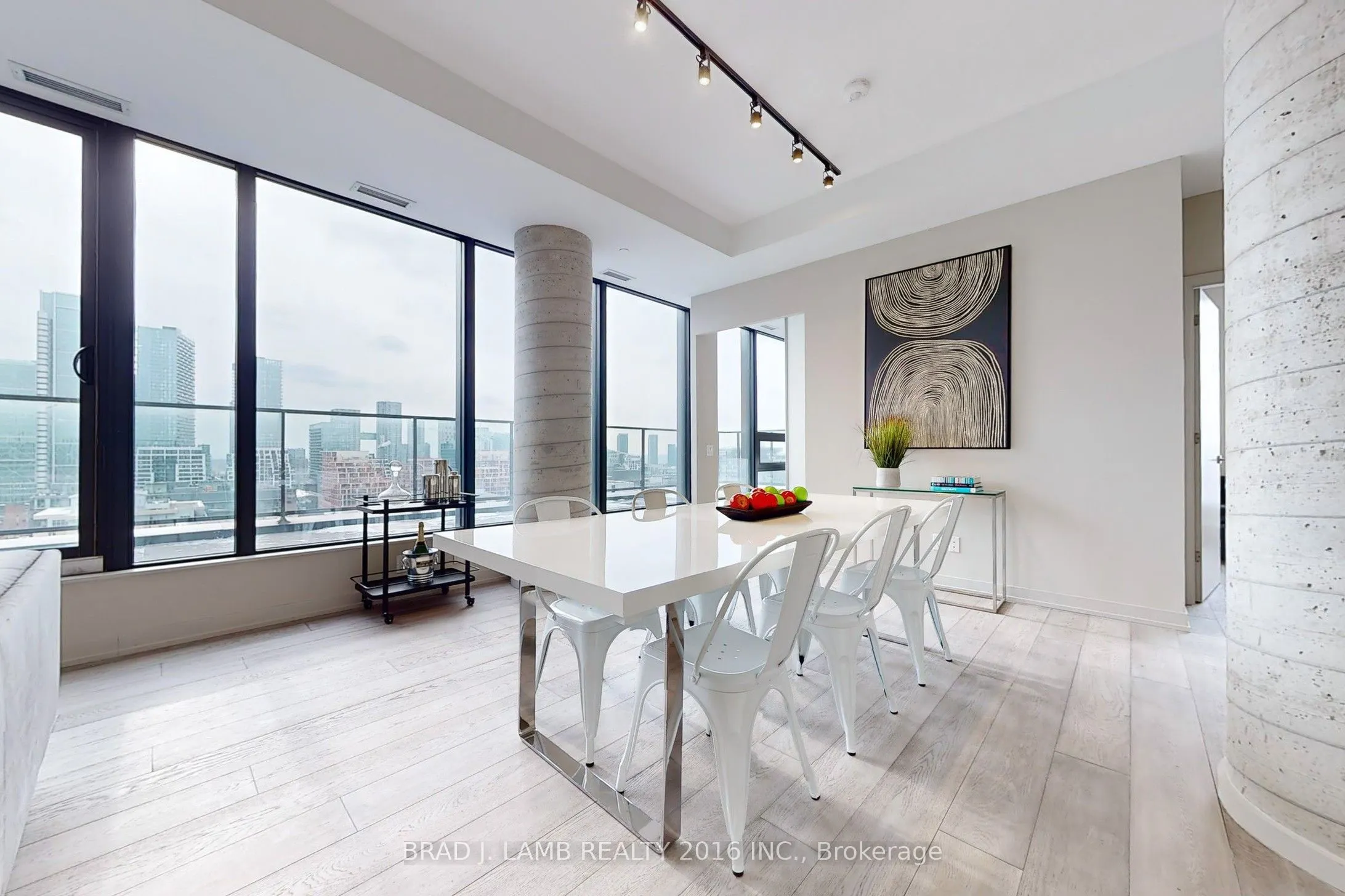 458 Richmond Street W, #1702