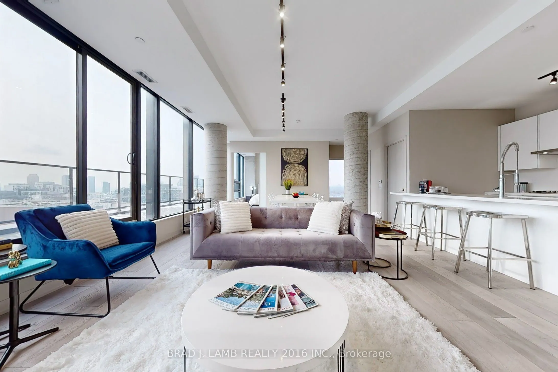 458 Richmond Street W, #1702