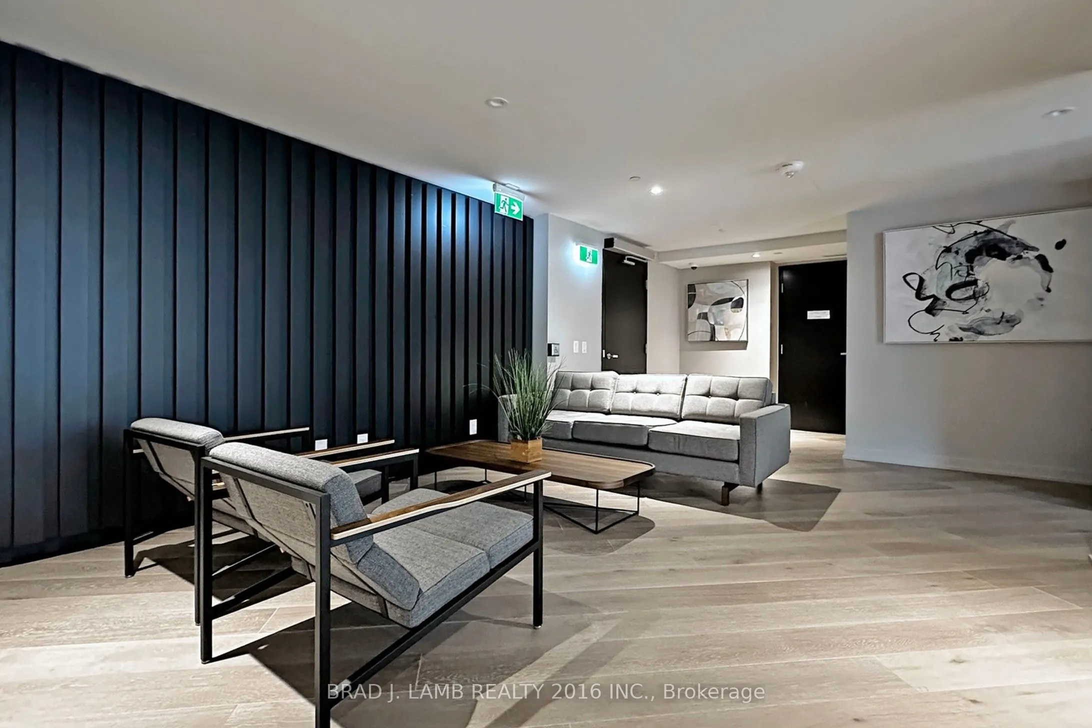 458 Richmond Street W, #1702