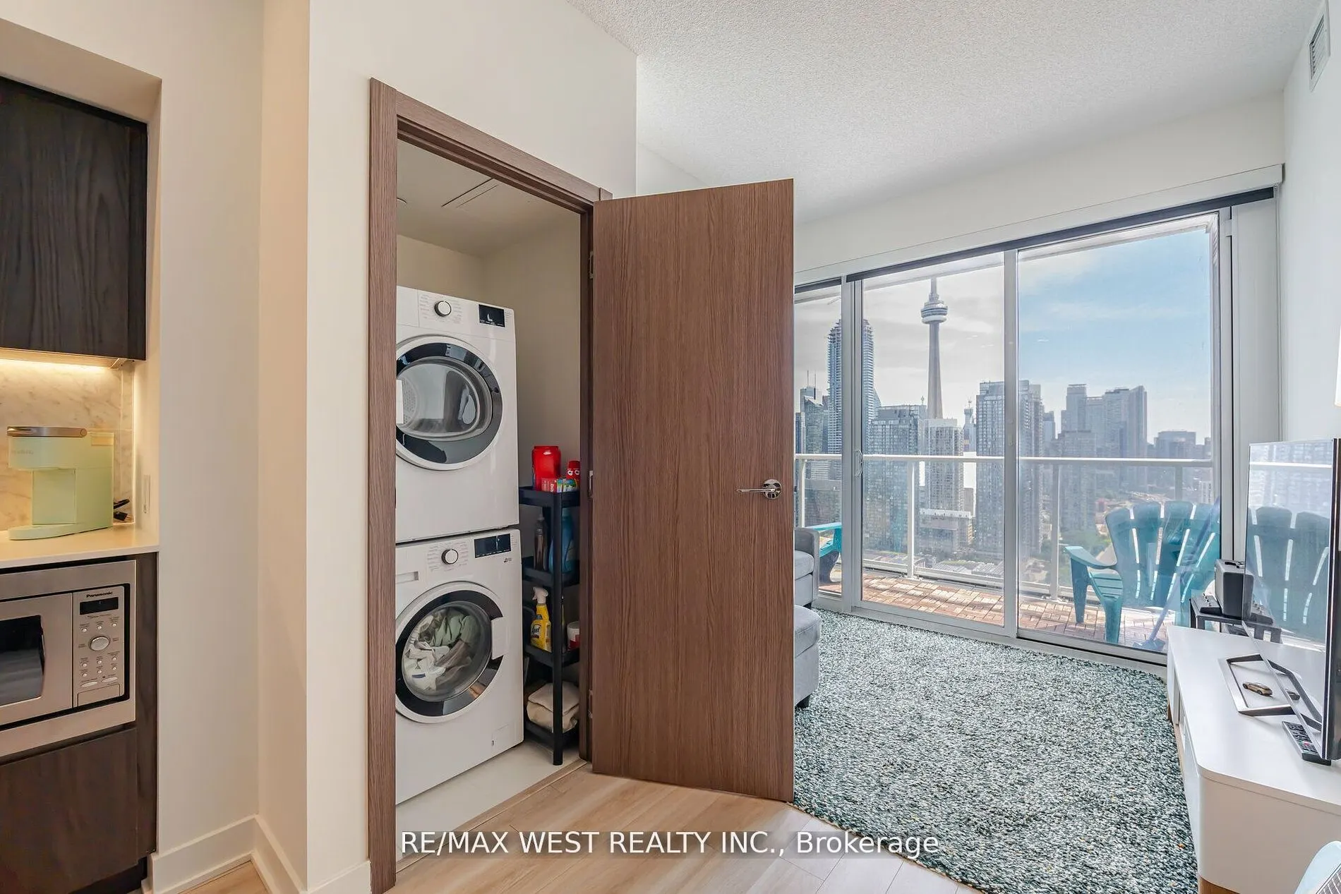 17 Bathurst Street, #3912