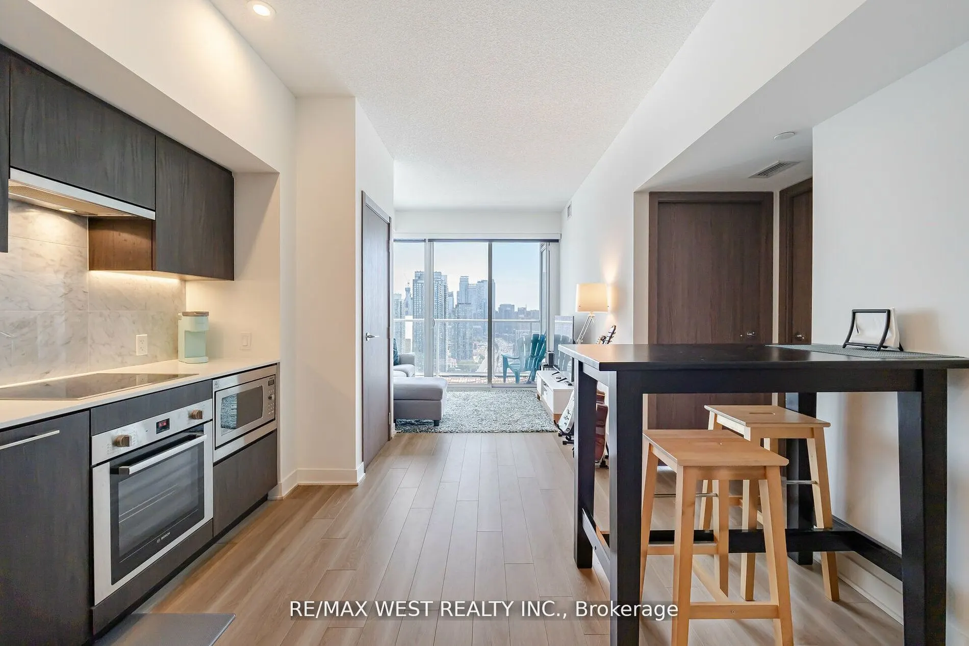 17 Bathurst Street, #3912