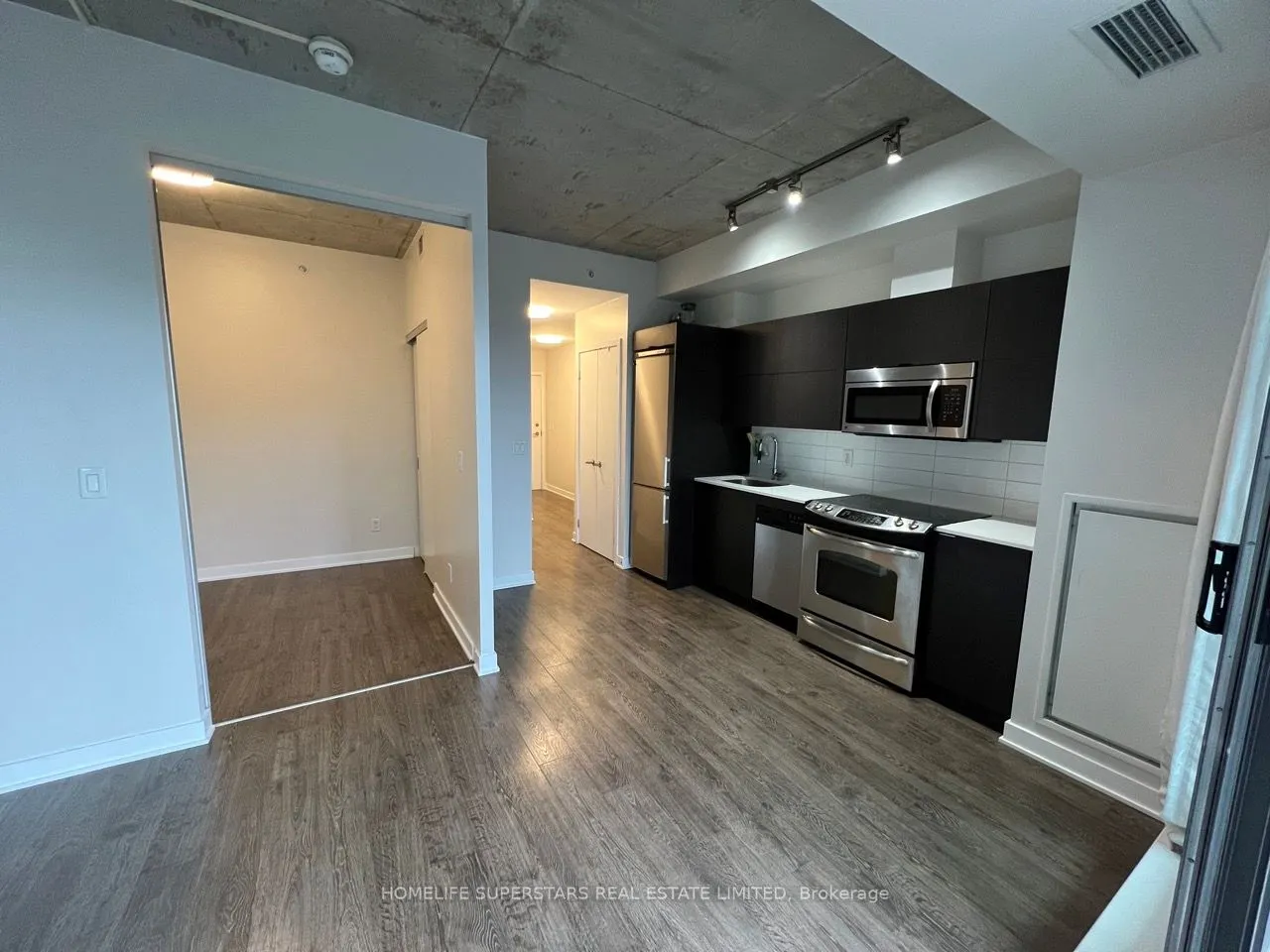 32 Camden Street, #608