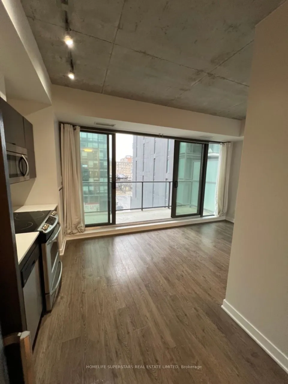 32 Camden Street, #608